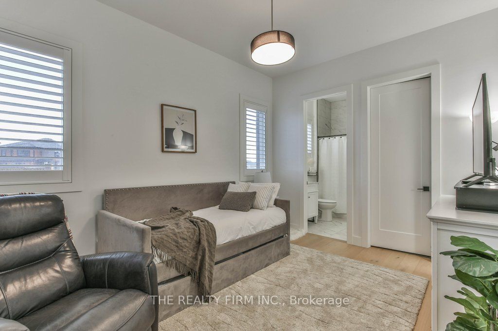 4 Sycamore Road Property Photo 19