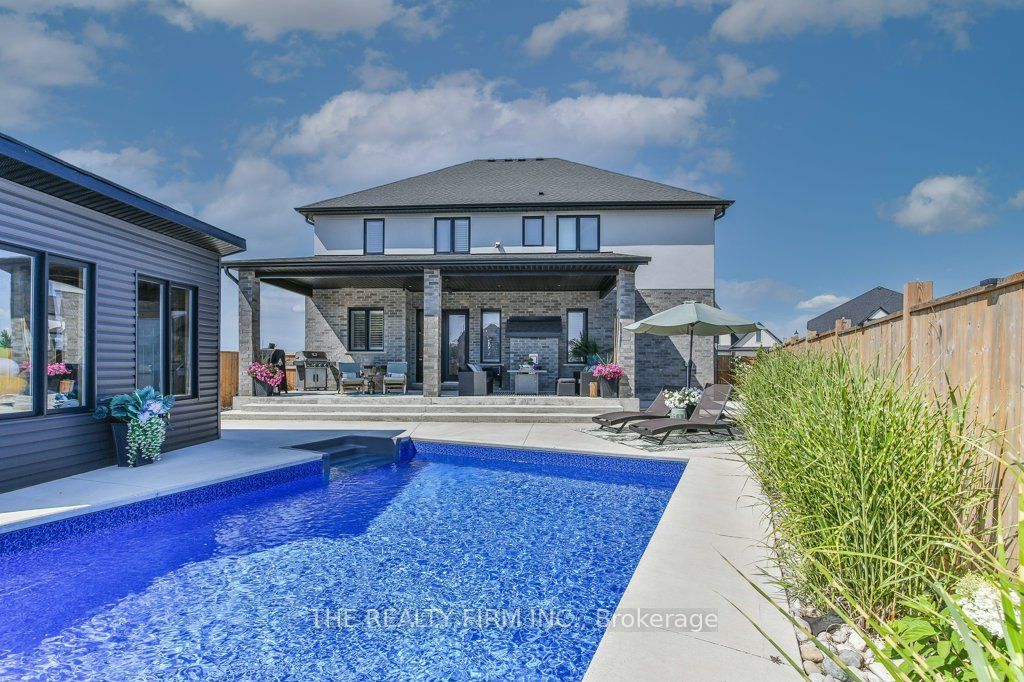 4 Sycamore Road Property Photo 50