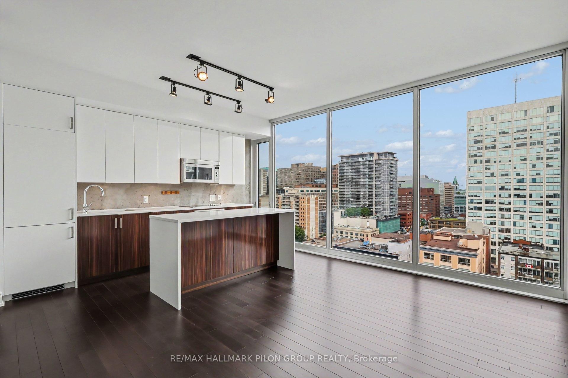 300 Lisgar Street 1512 Property Photo 6