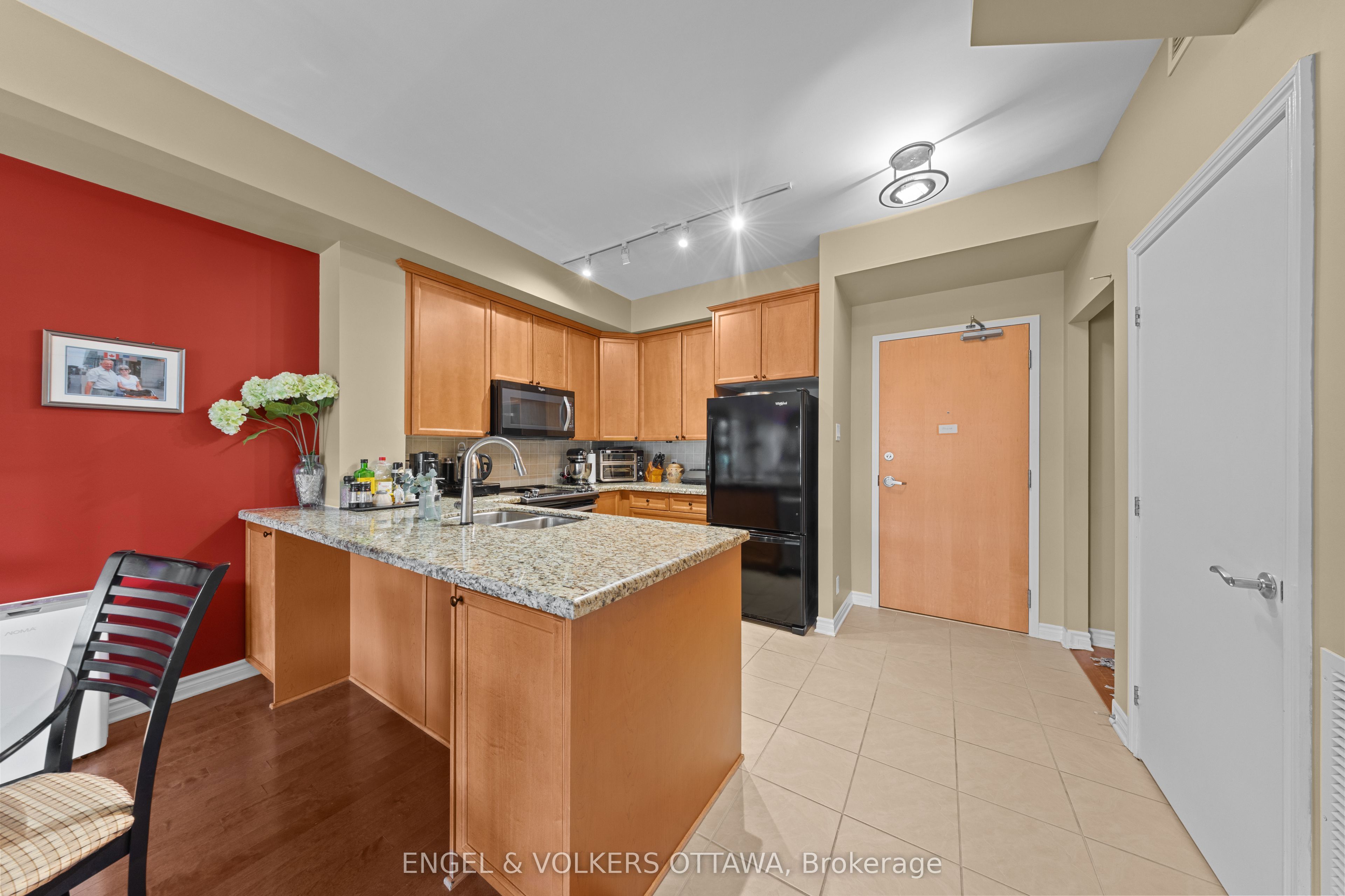 205 Bolton Street 304 Property Photo 9