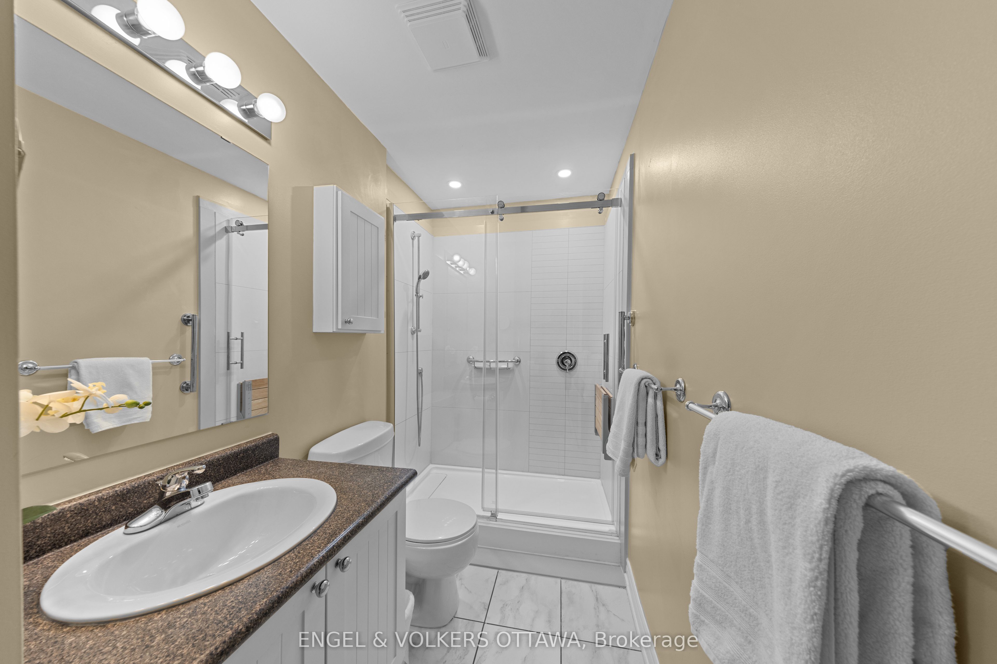 205 Bolton Street 304 Property Photo 26