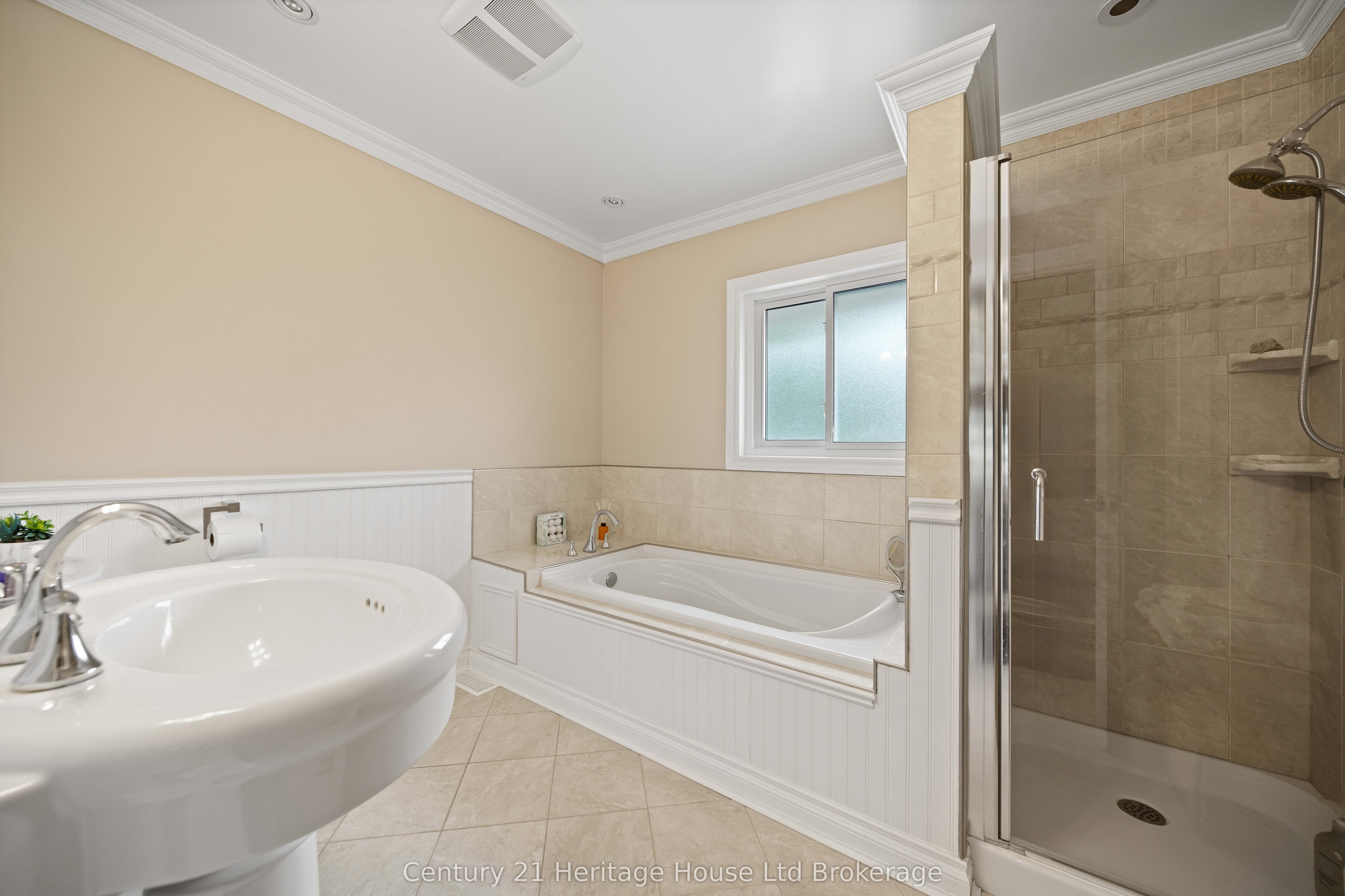 462 Rivercrest Drive Property Photo 15