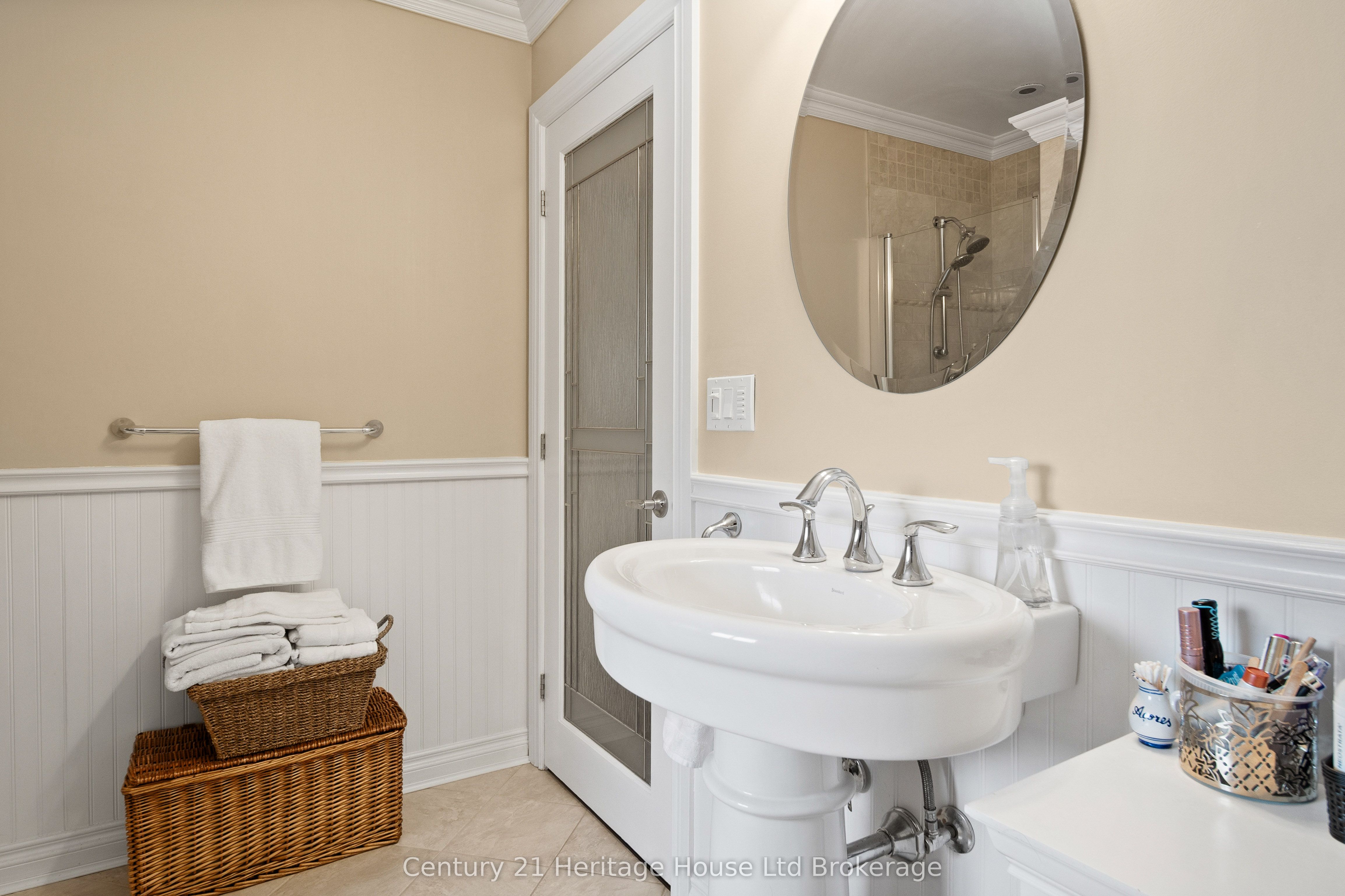 462 Rivercrest Drive Property Photo 16