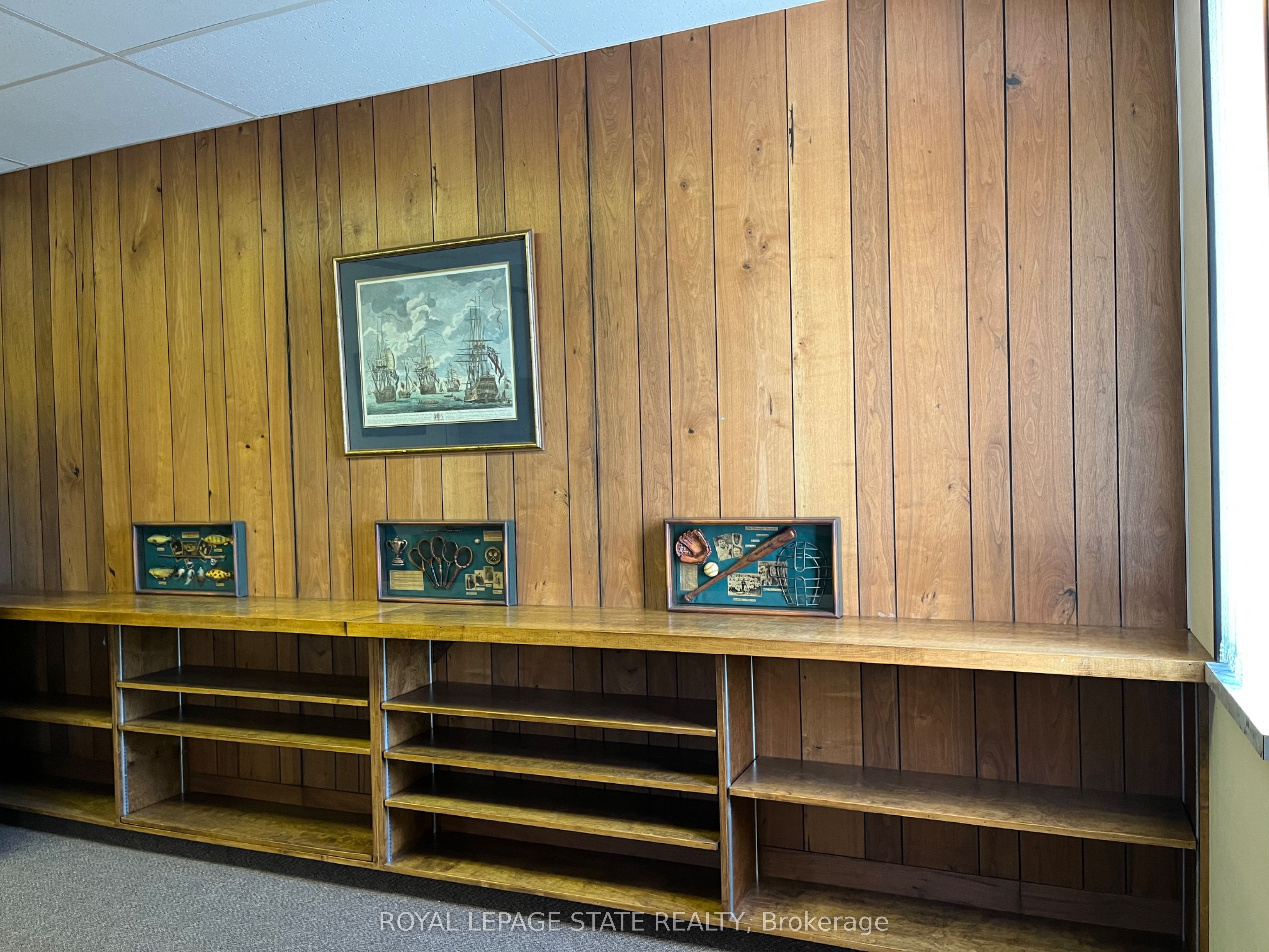 111 Broad Street E Property Photo 23