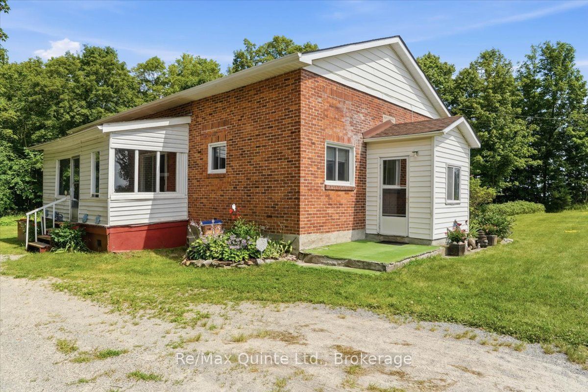 16492 Highway 62 Property Photo 5
