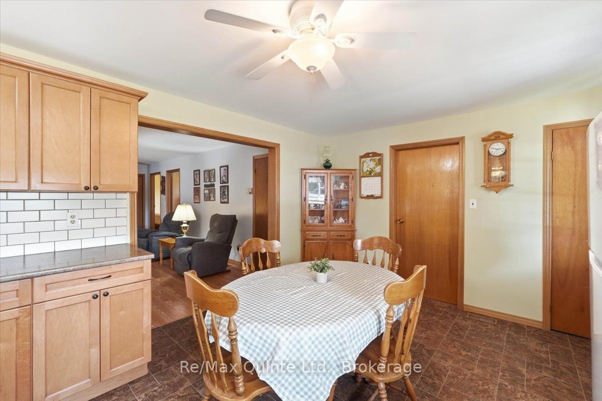 16492 Highway 62 Property Photo 9