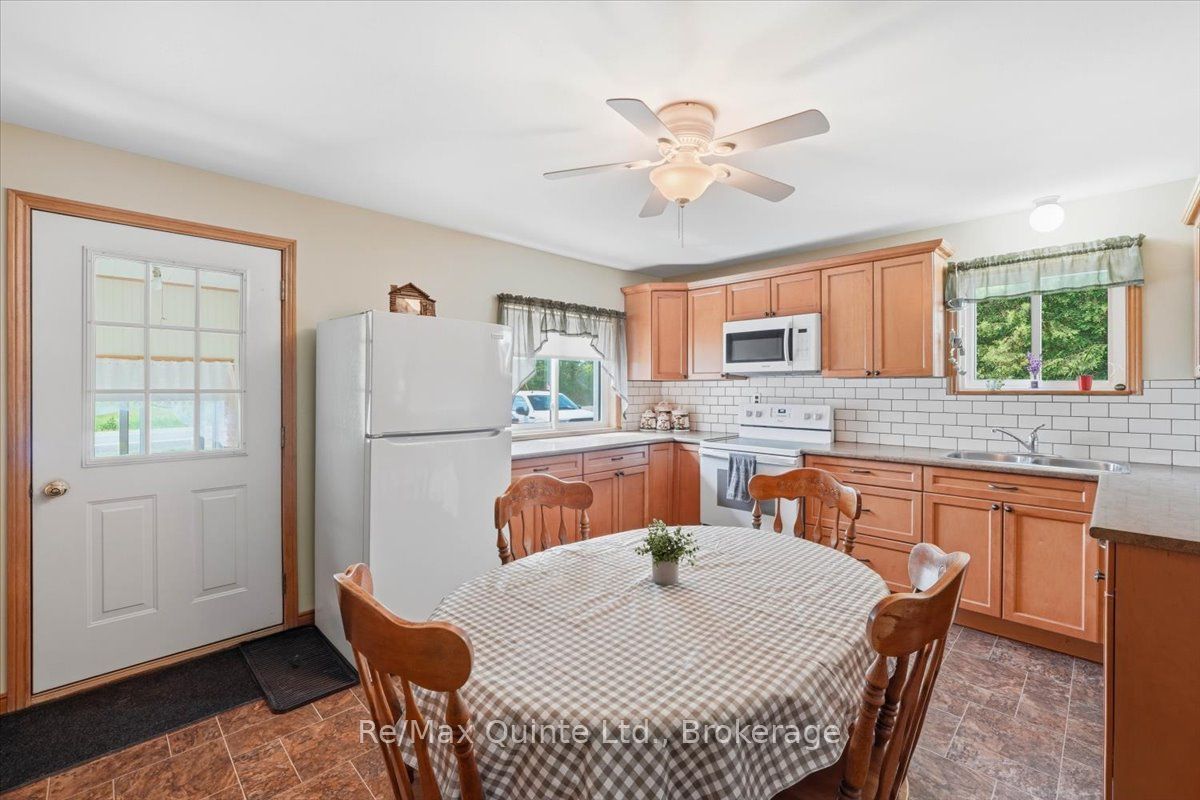 16492 Highway 62 Property Photo 11