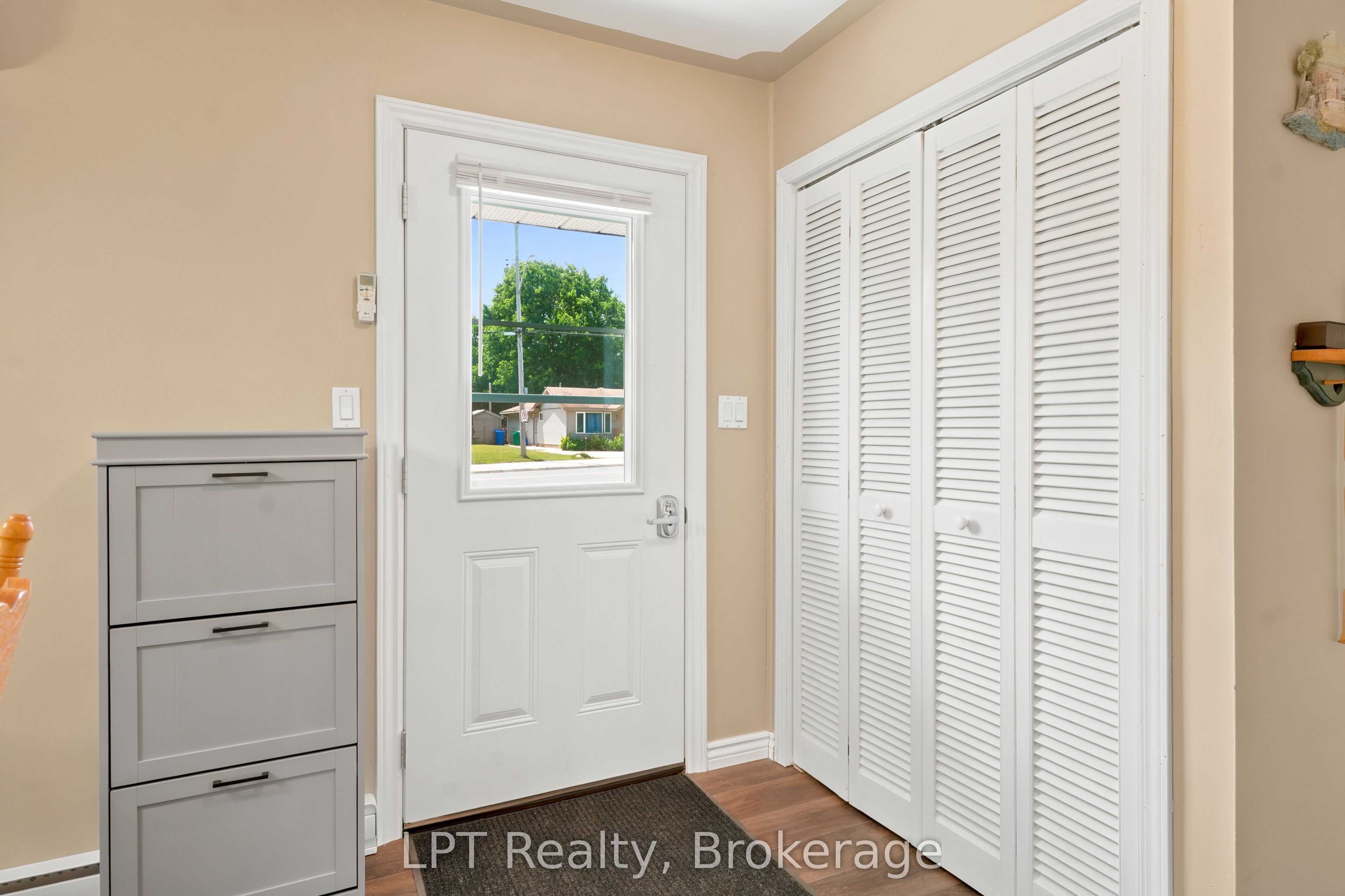 458 Princess Street Property Photo 8