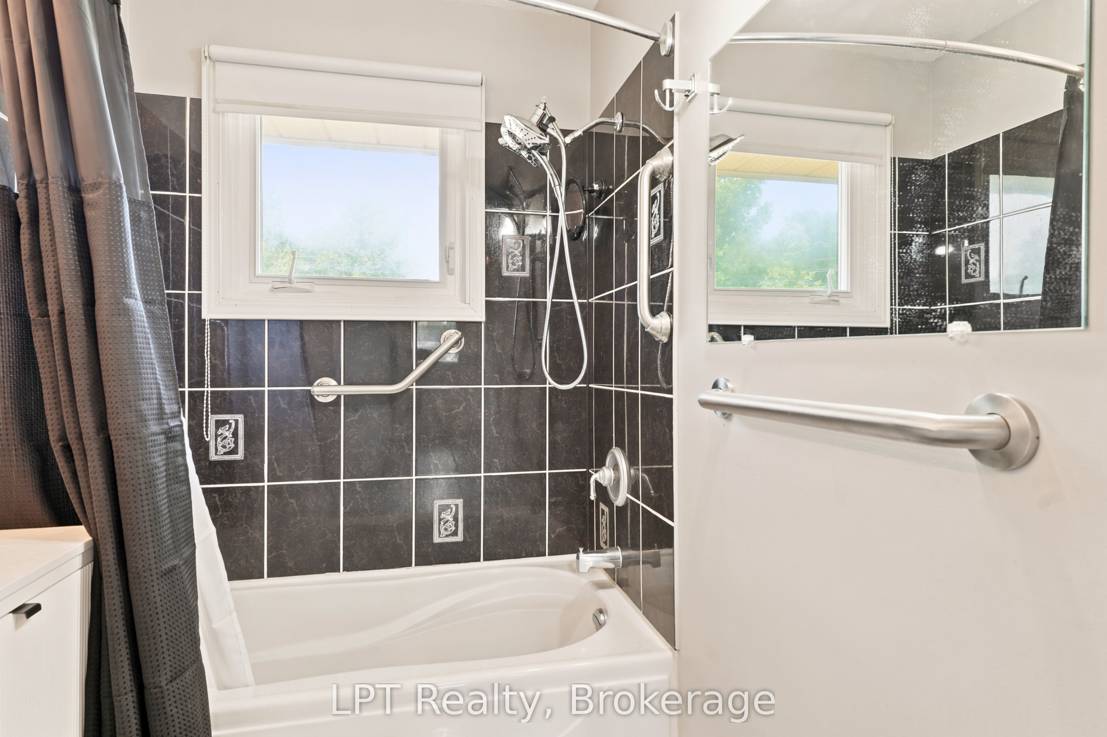 458 Princess Street Property Photo 14