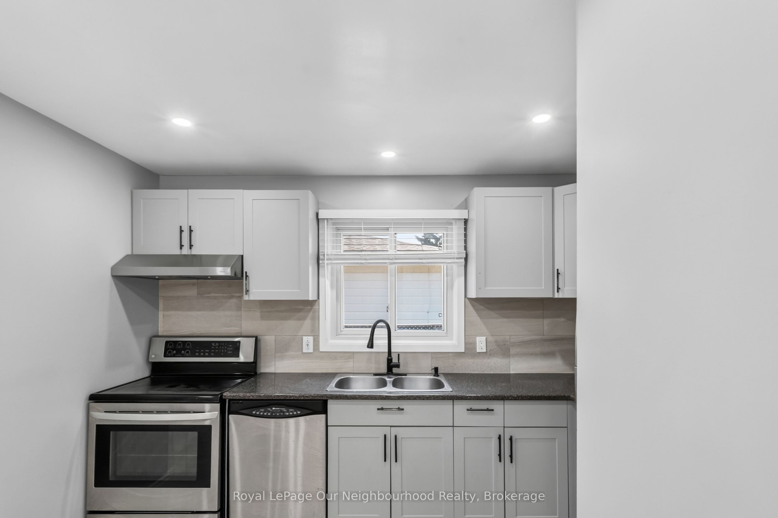 1612 Cherryhill Road Property Photo 5