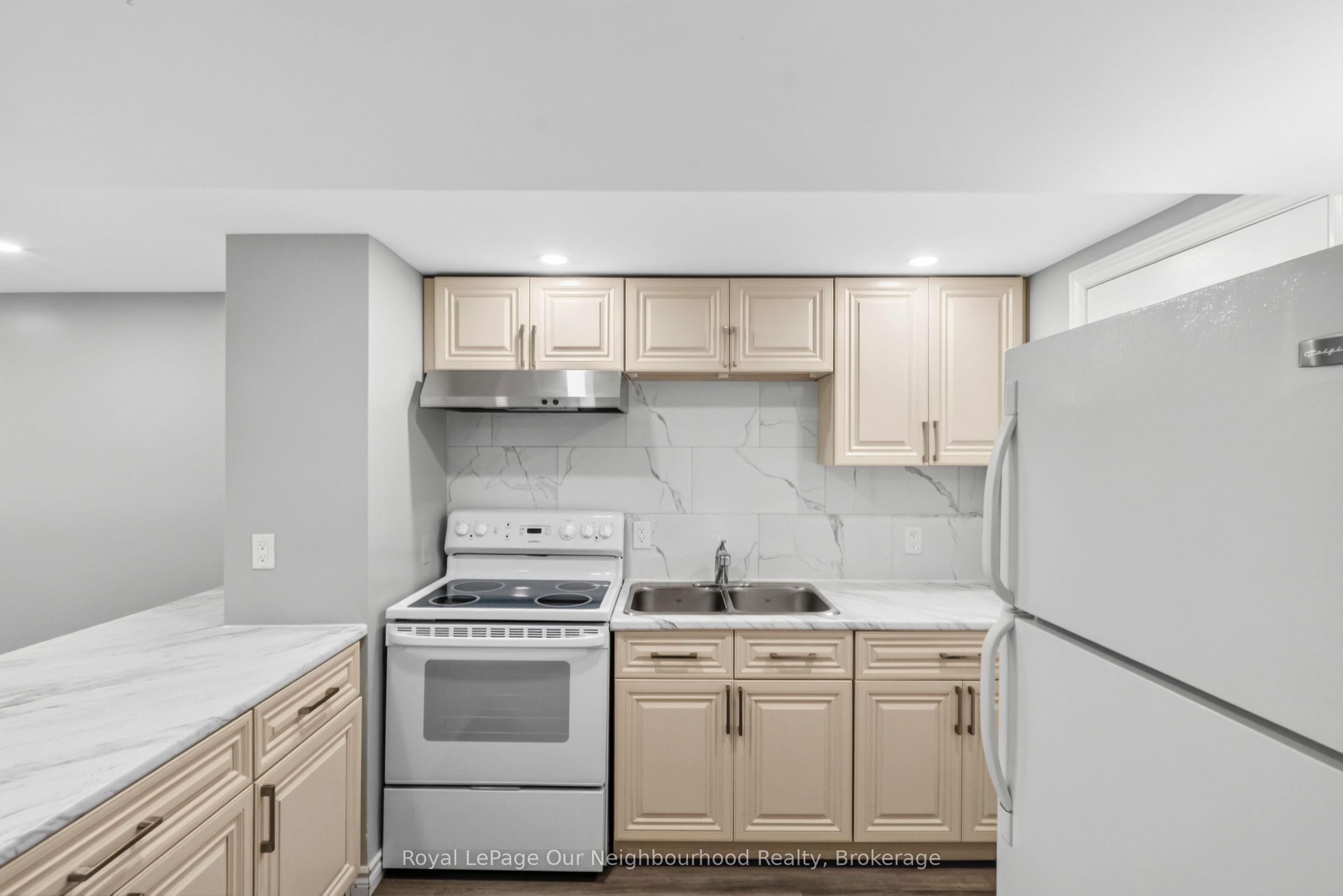 1612 Cherryhill Road Property Photo 15