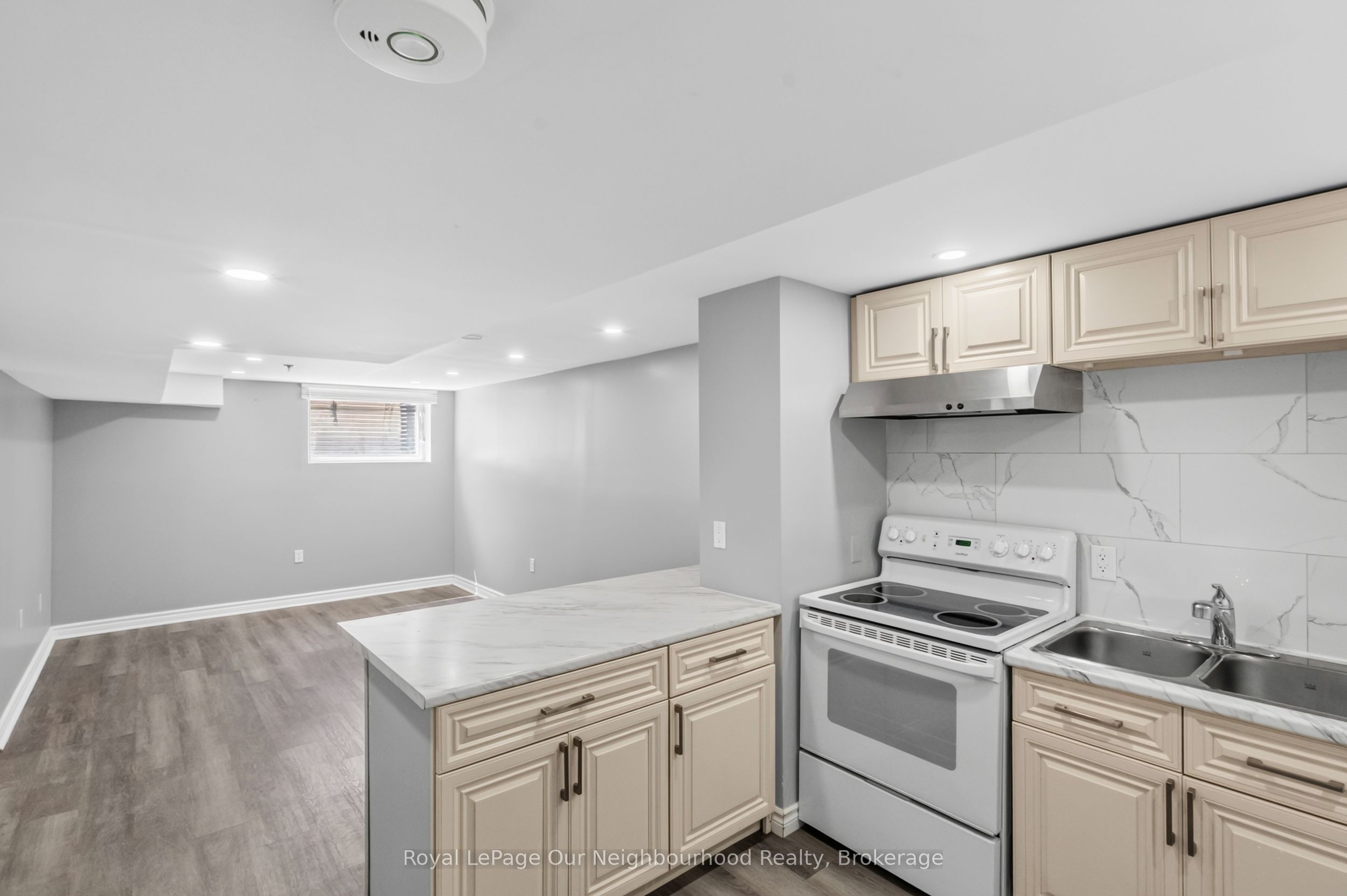 1612 Cherryhill Road Property Photo 16