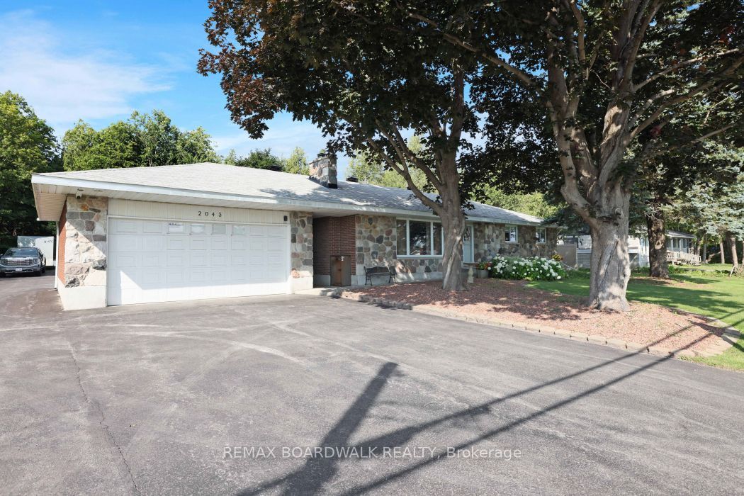 2043 Carp Road Property Photo 1