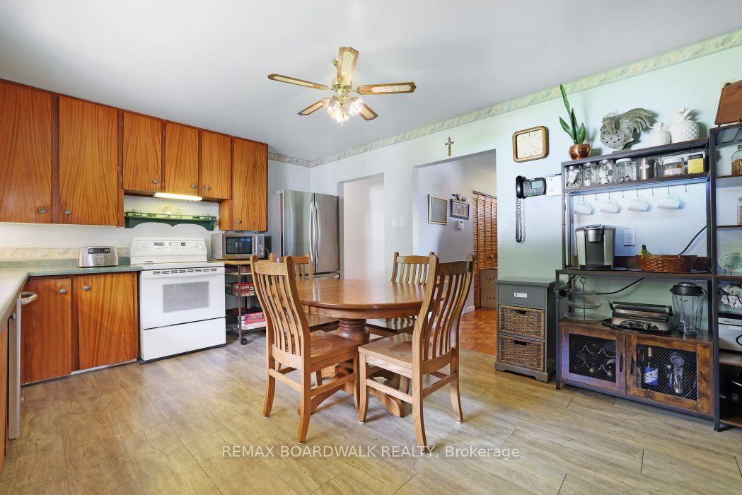 2043 Carp Road Property Photo 15