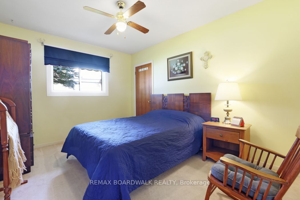 2043 Carp Road Property Photo 18