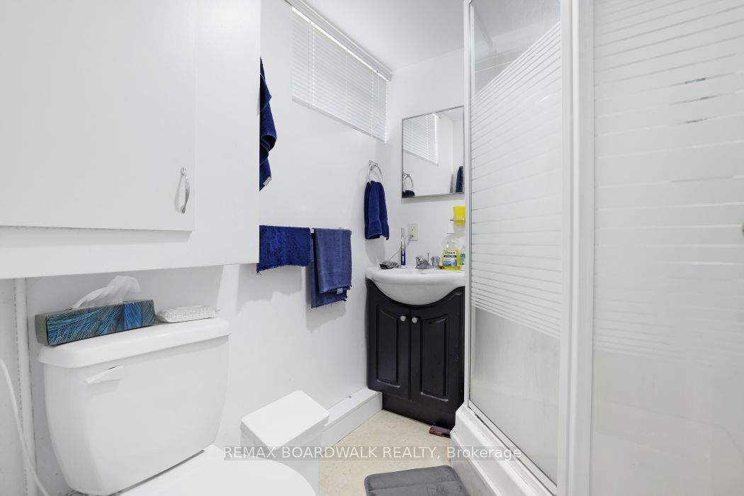2043 Carp Road Property Photo 23