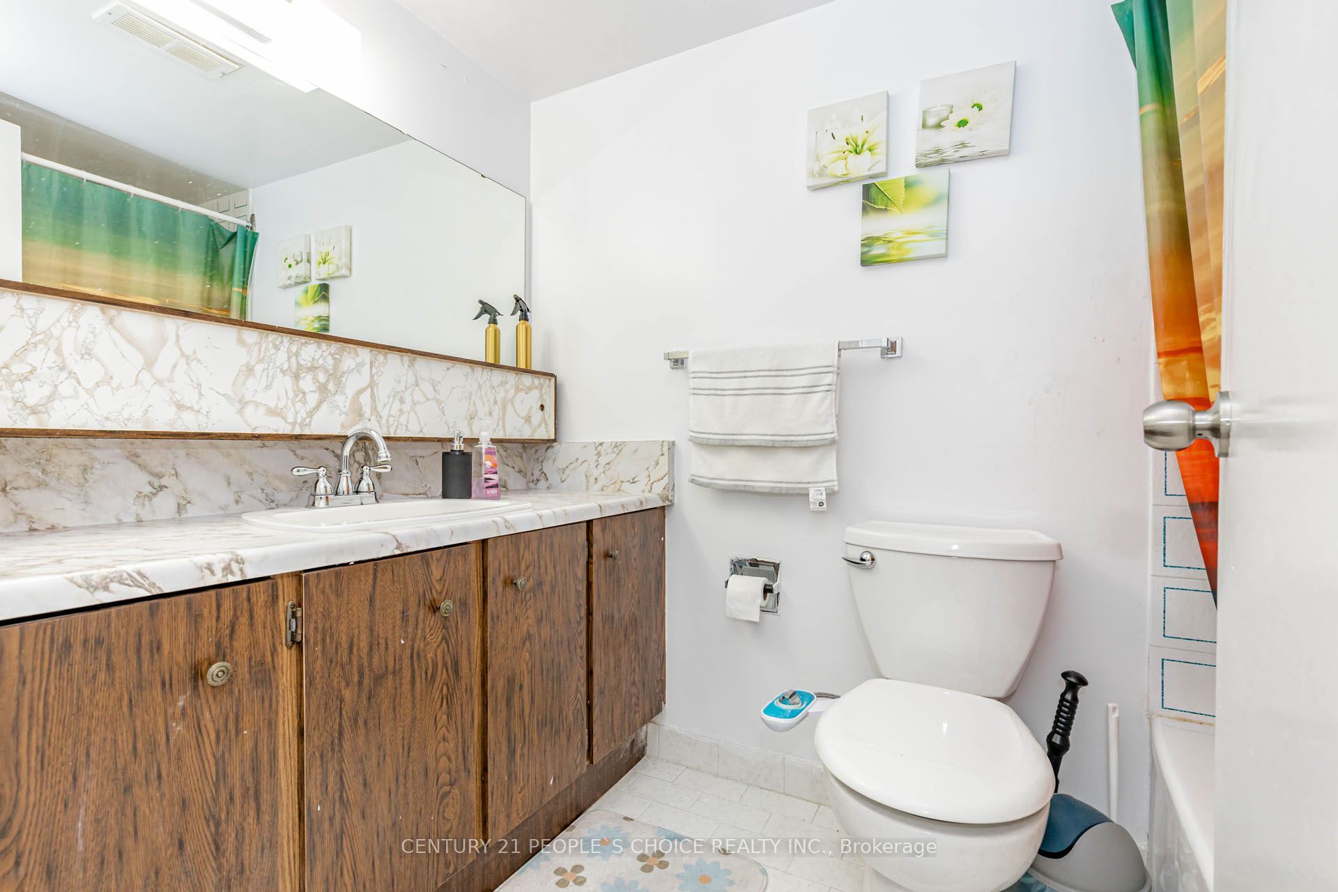 301 Frances Avenue 1203 Property Photo 27