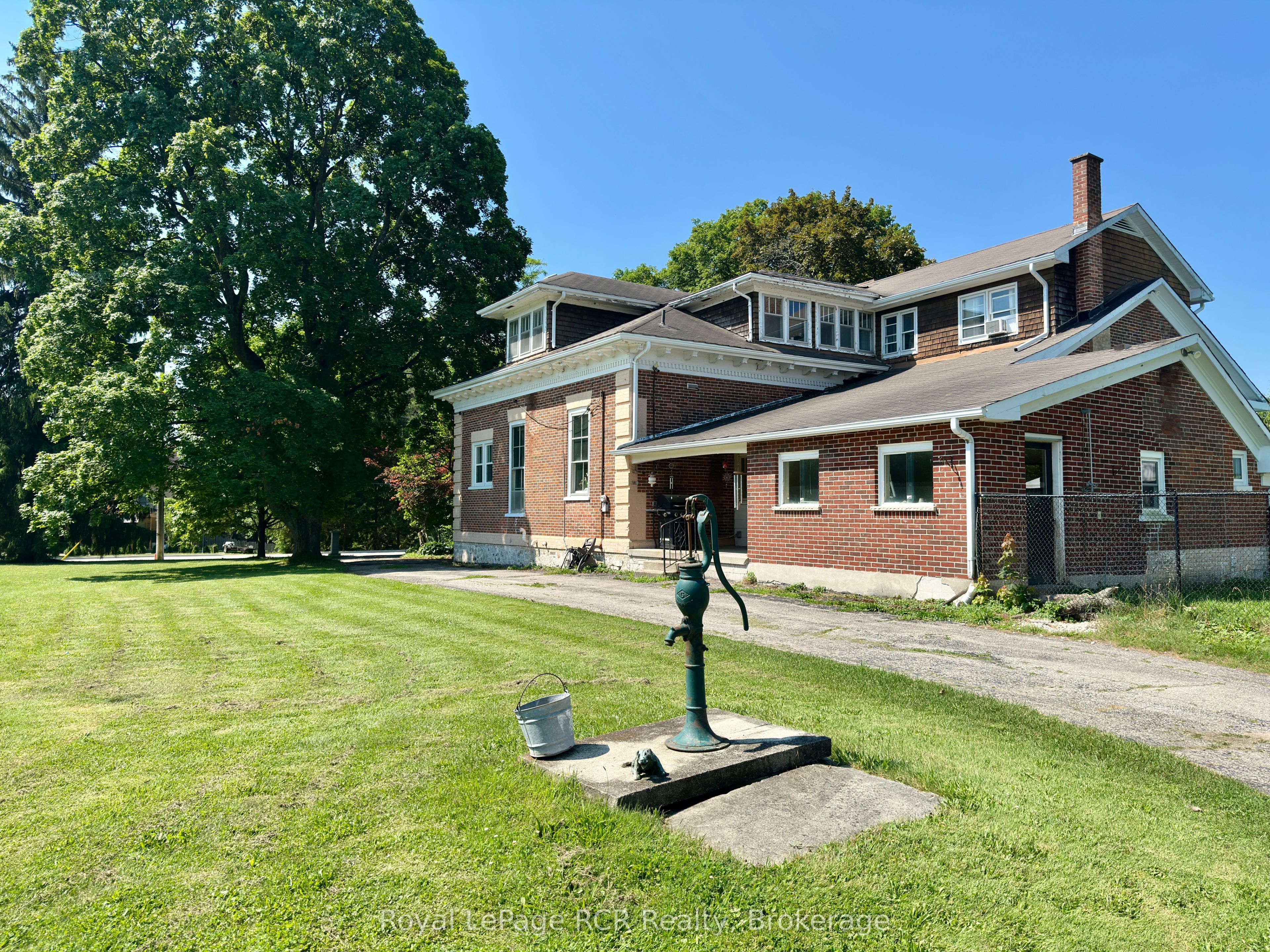 388 Durham Road E Property Photo 8