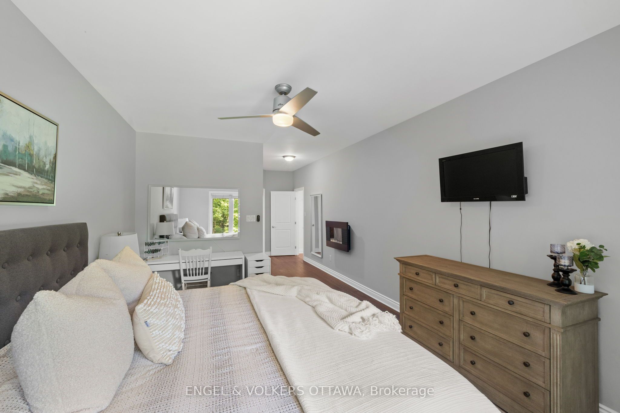 876 Center Street Property Photo 19