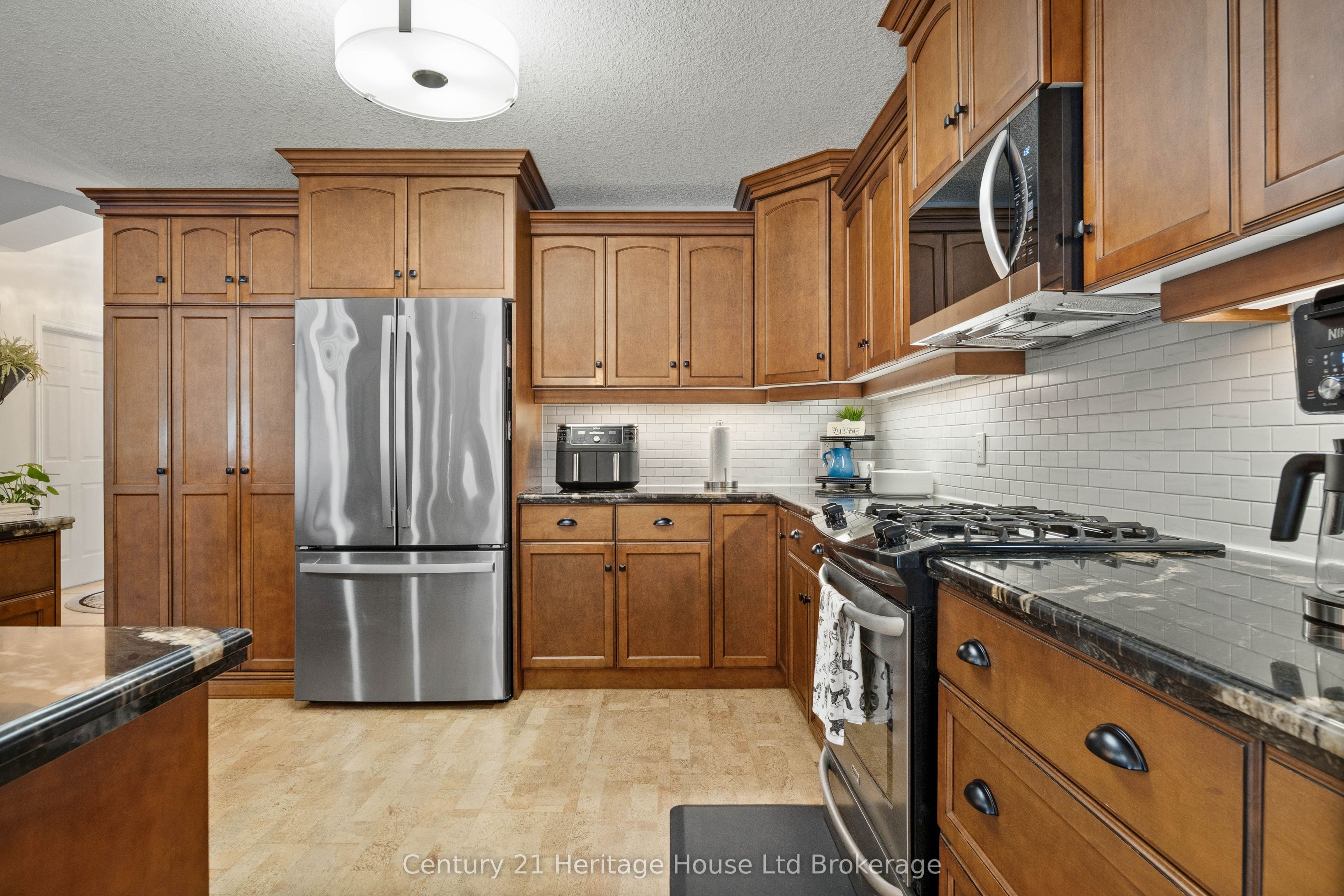150 Forestway Trail Property Photo 11