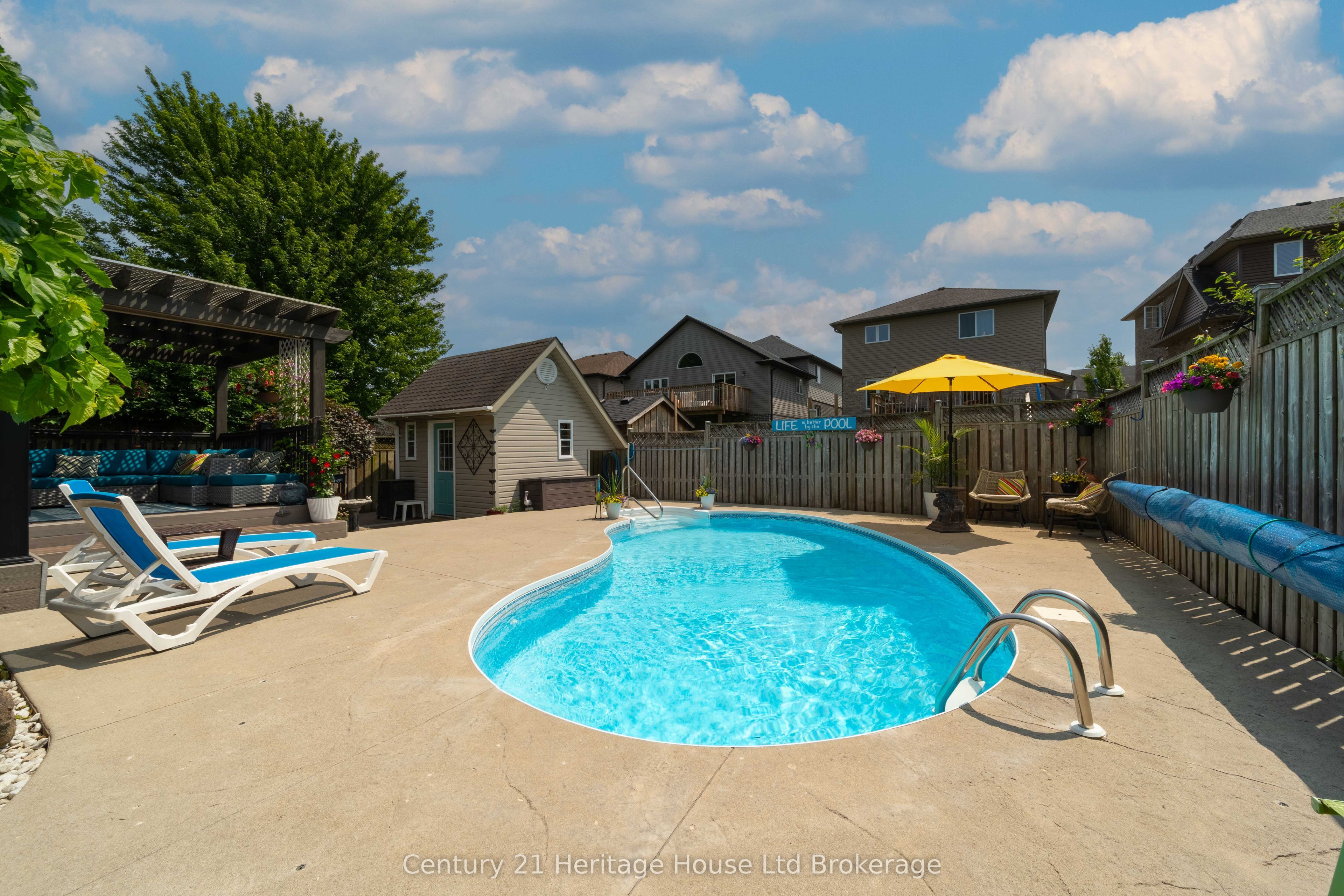150 Forestway Trail Property Photo 38