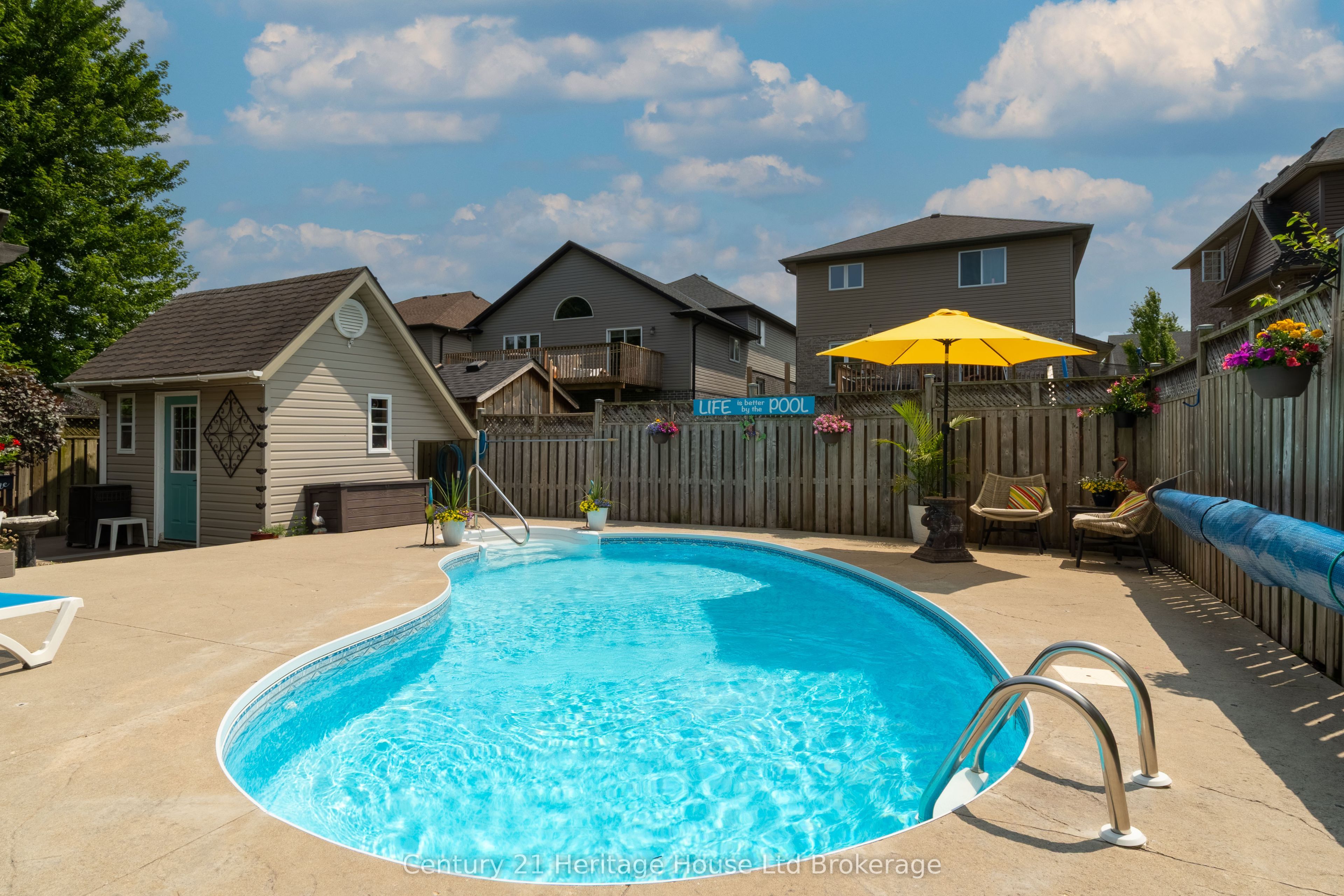 150 Forestway Trail Property Photo 39