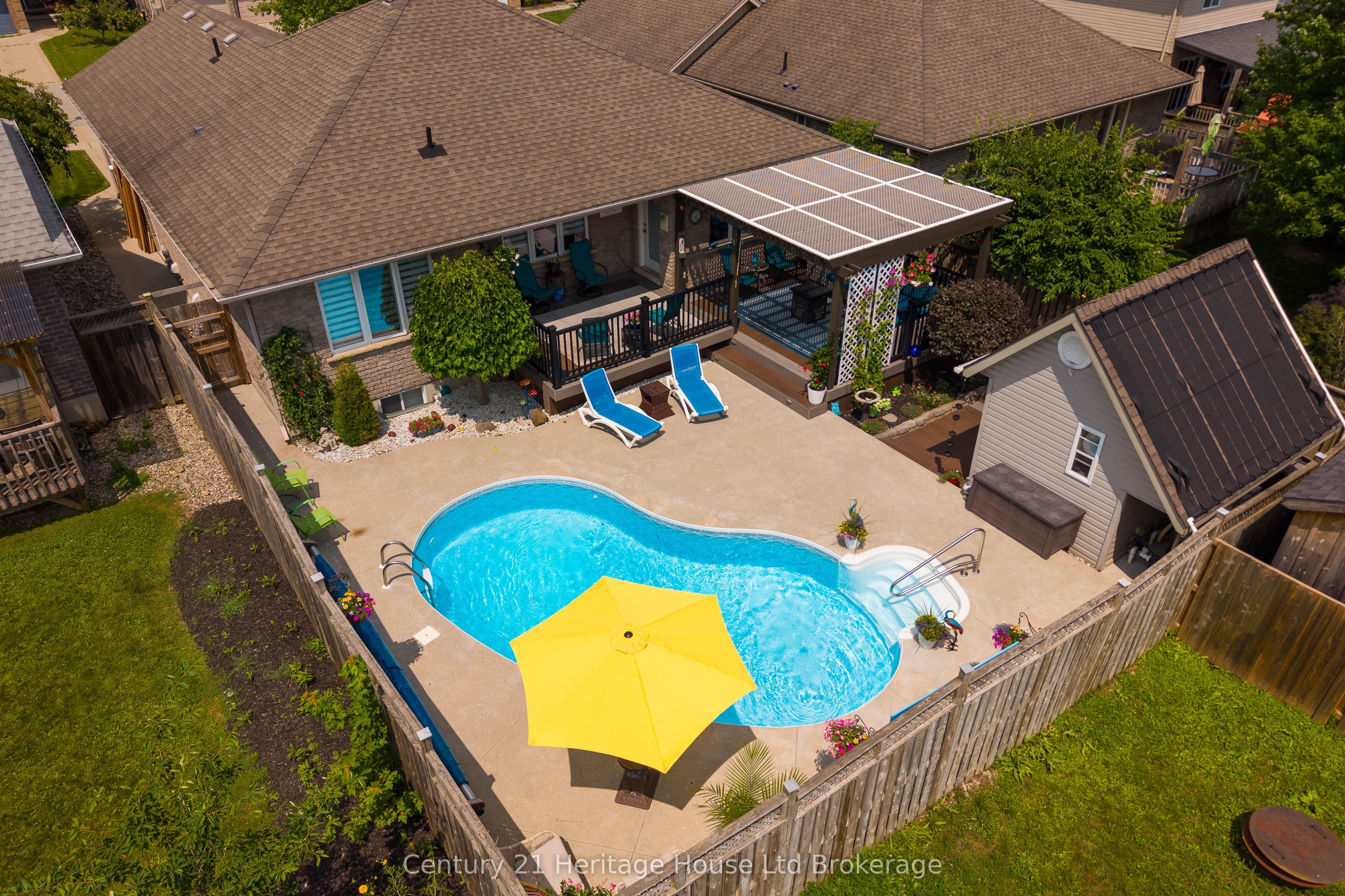 150 Forestway Trail Property Photo 44
