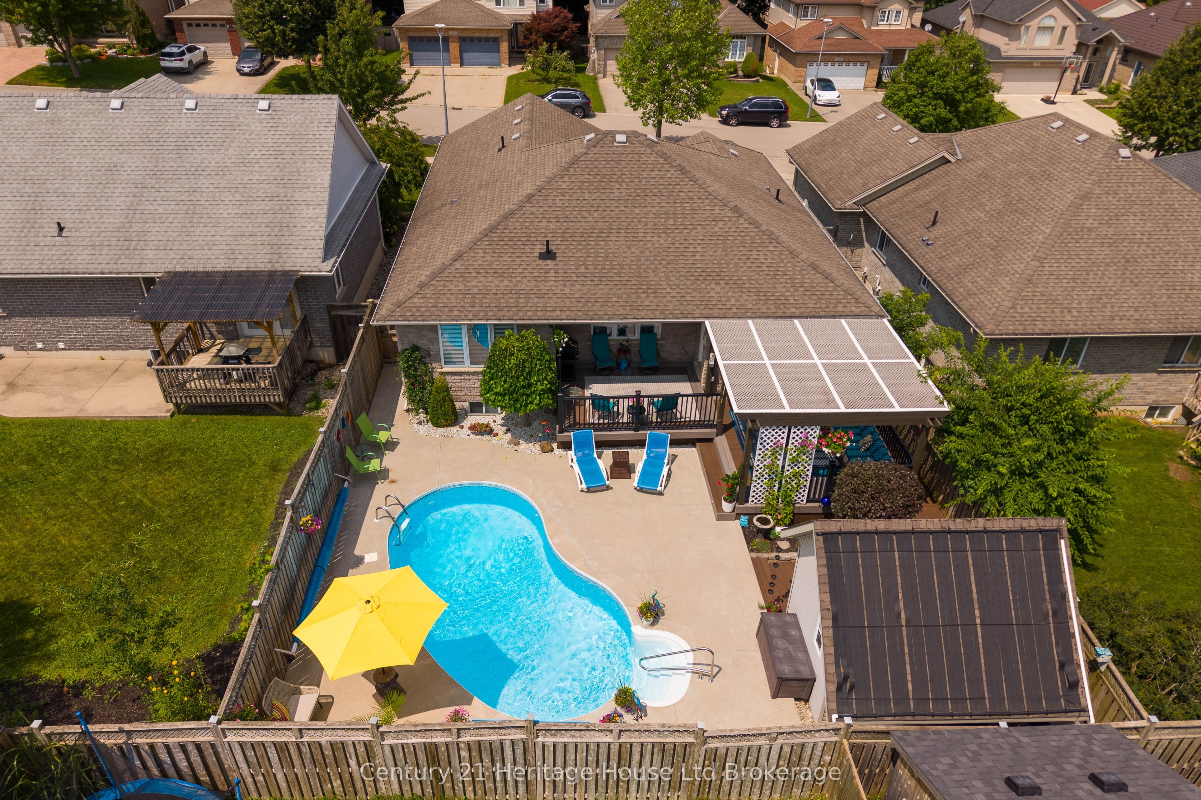 150 Forestway Trail Property Photo 45