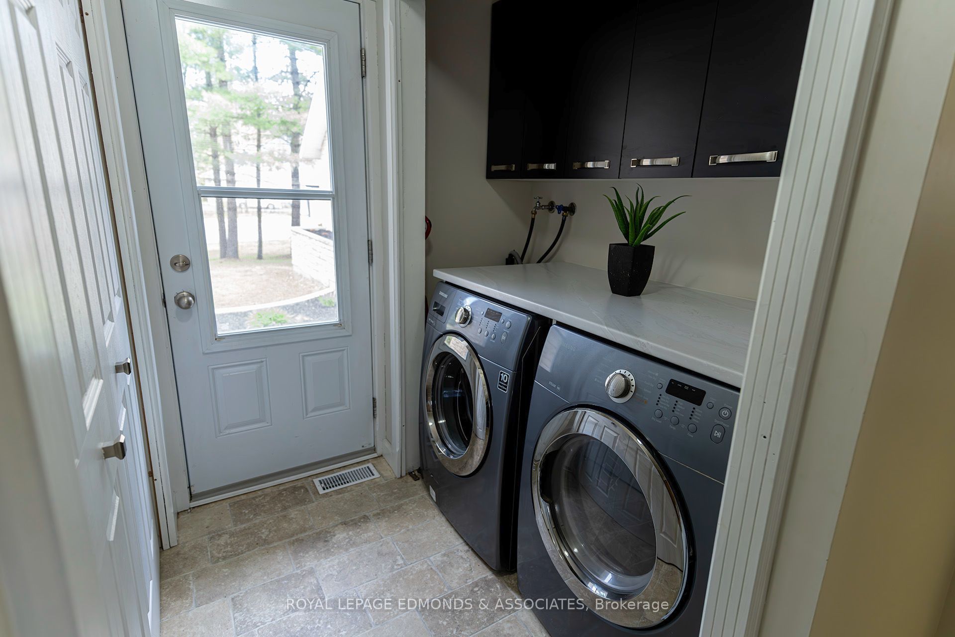 39 Selley Street Property Photo 23
