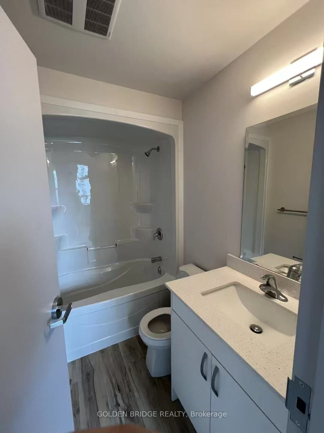269 Sunview Street 601 Property Photo 6