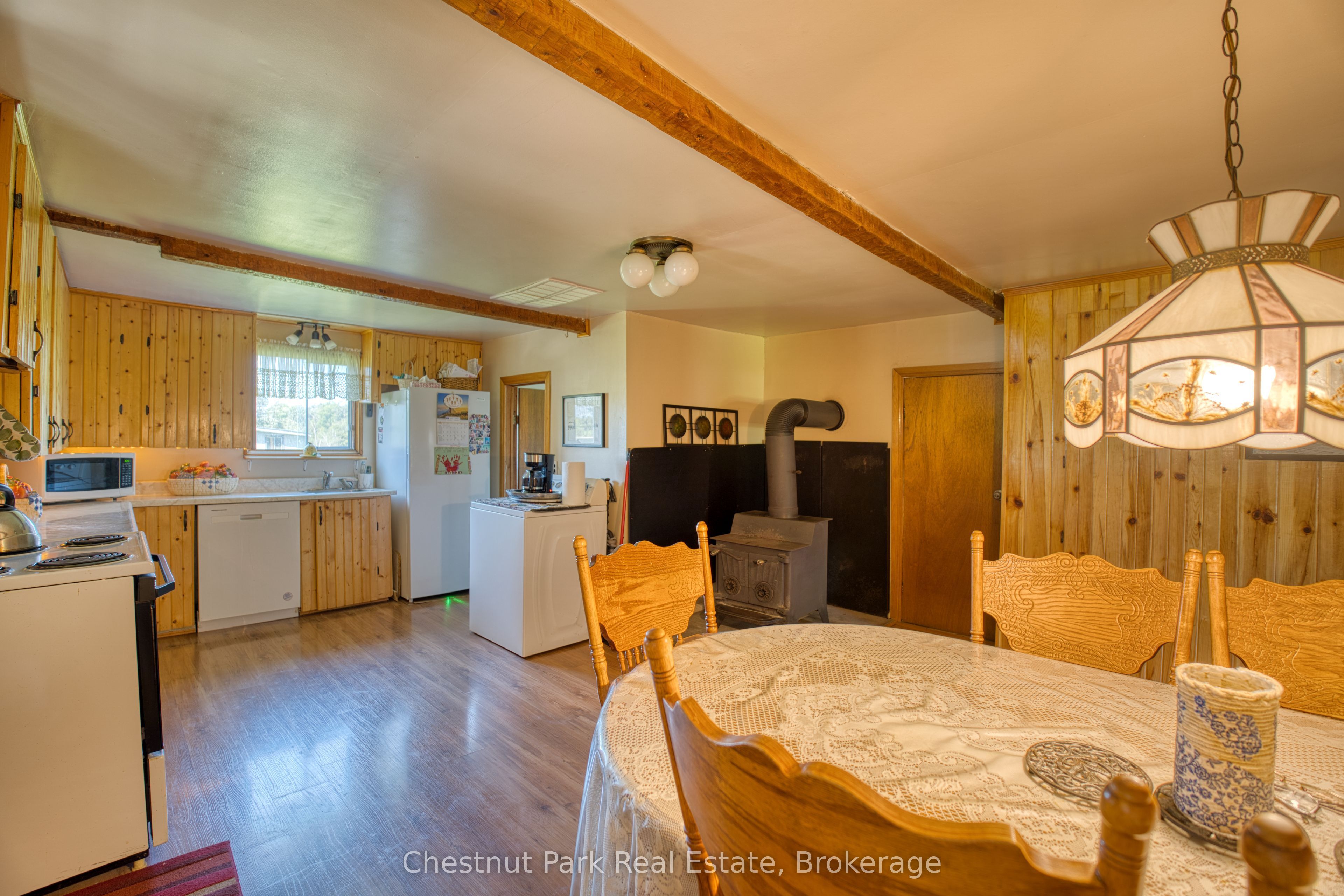 1143 Highway 6 Property Photo 6