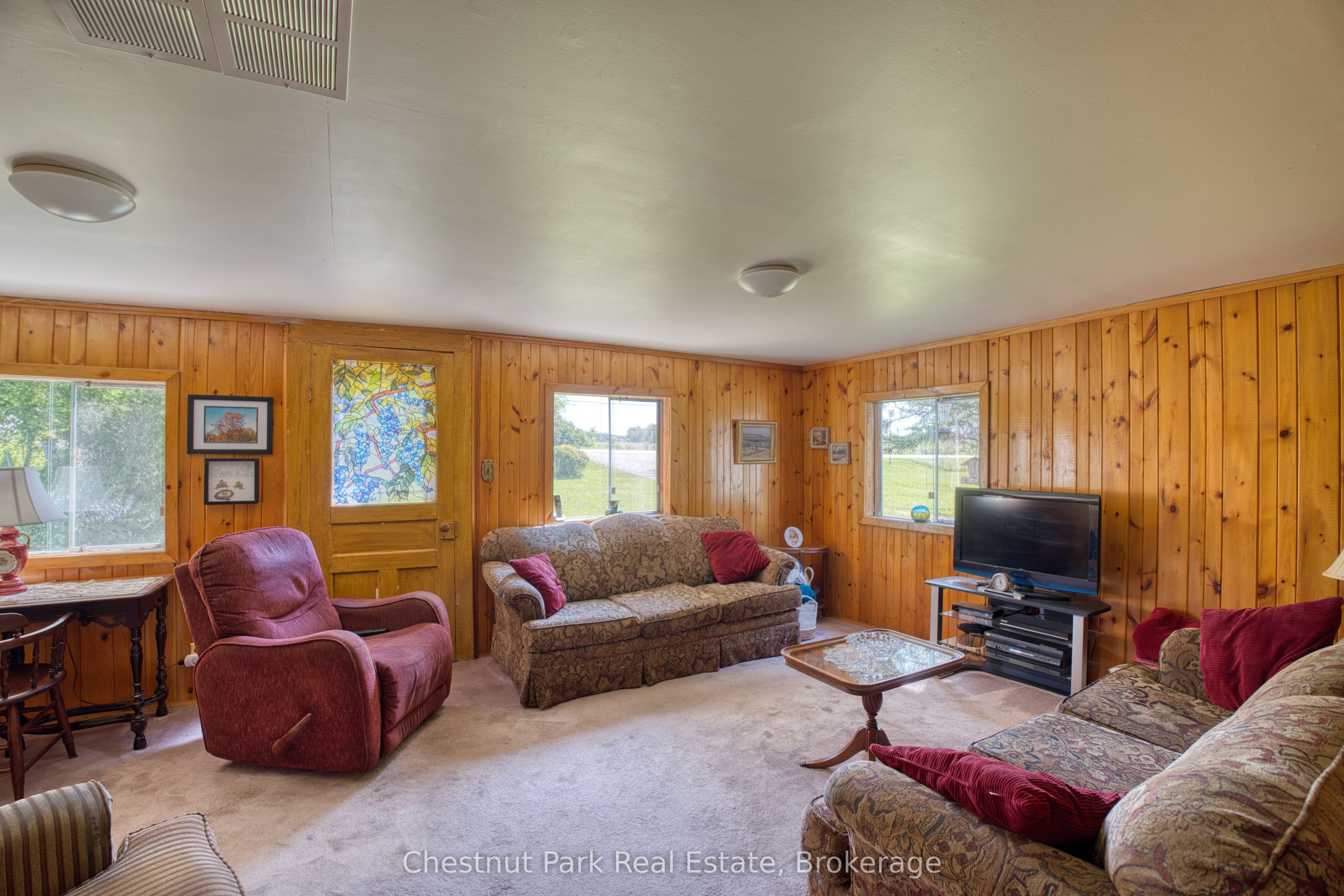 1143 Highway 6 Property Photo 8