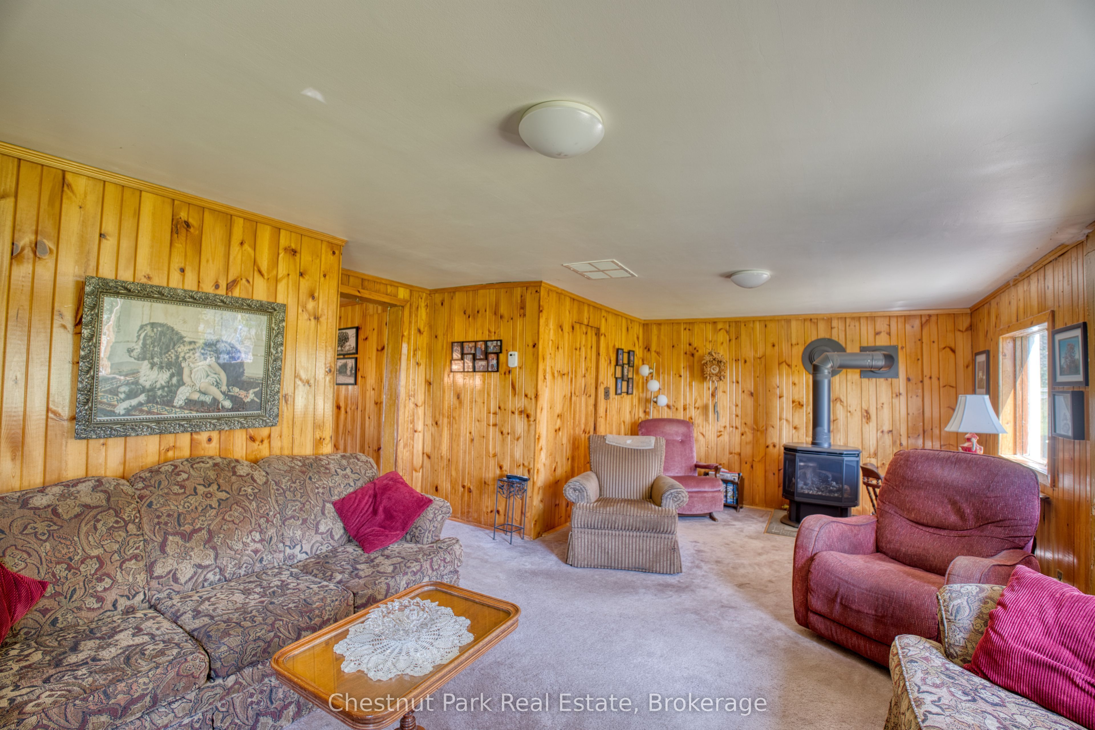 1143 Highway 6 Property Photo 9