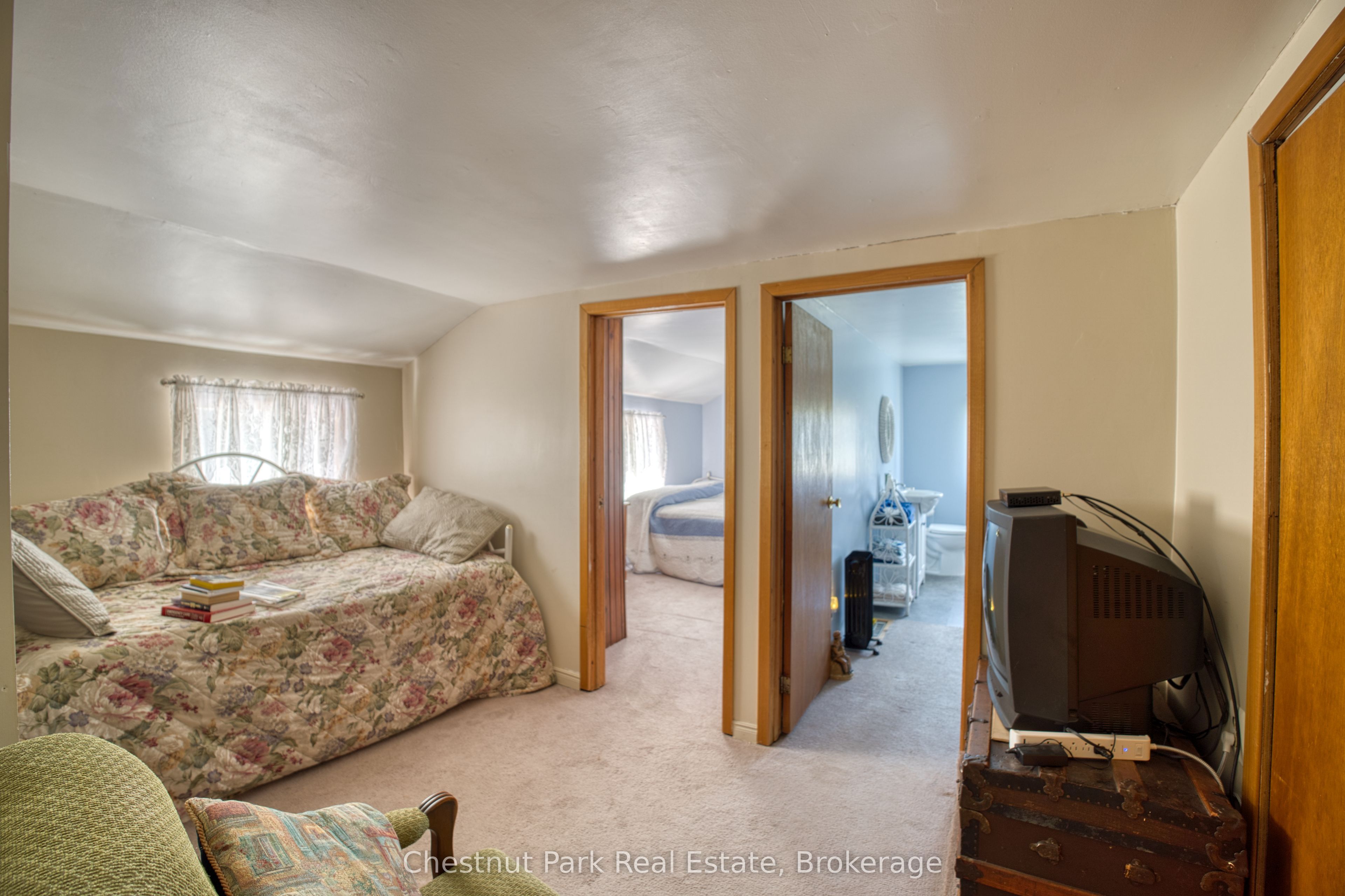 1143 Highway 6 Property Photo 12