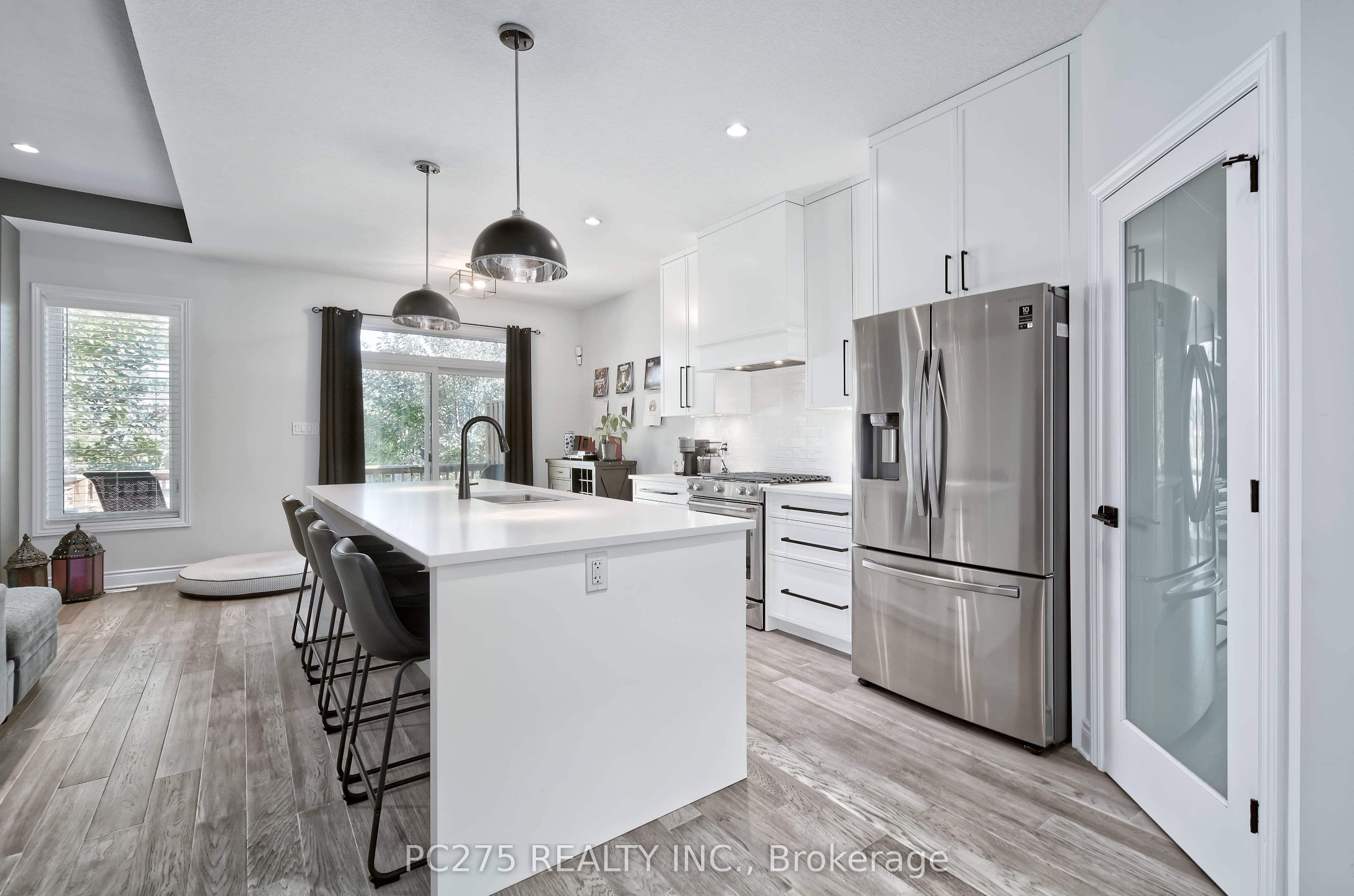 2022 Upperpoint Boulevard 10 Property Photo 12