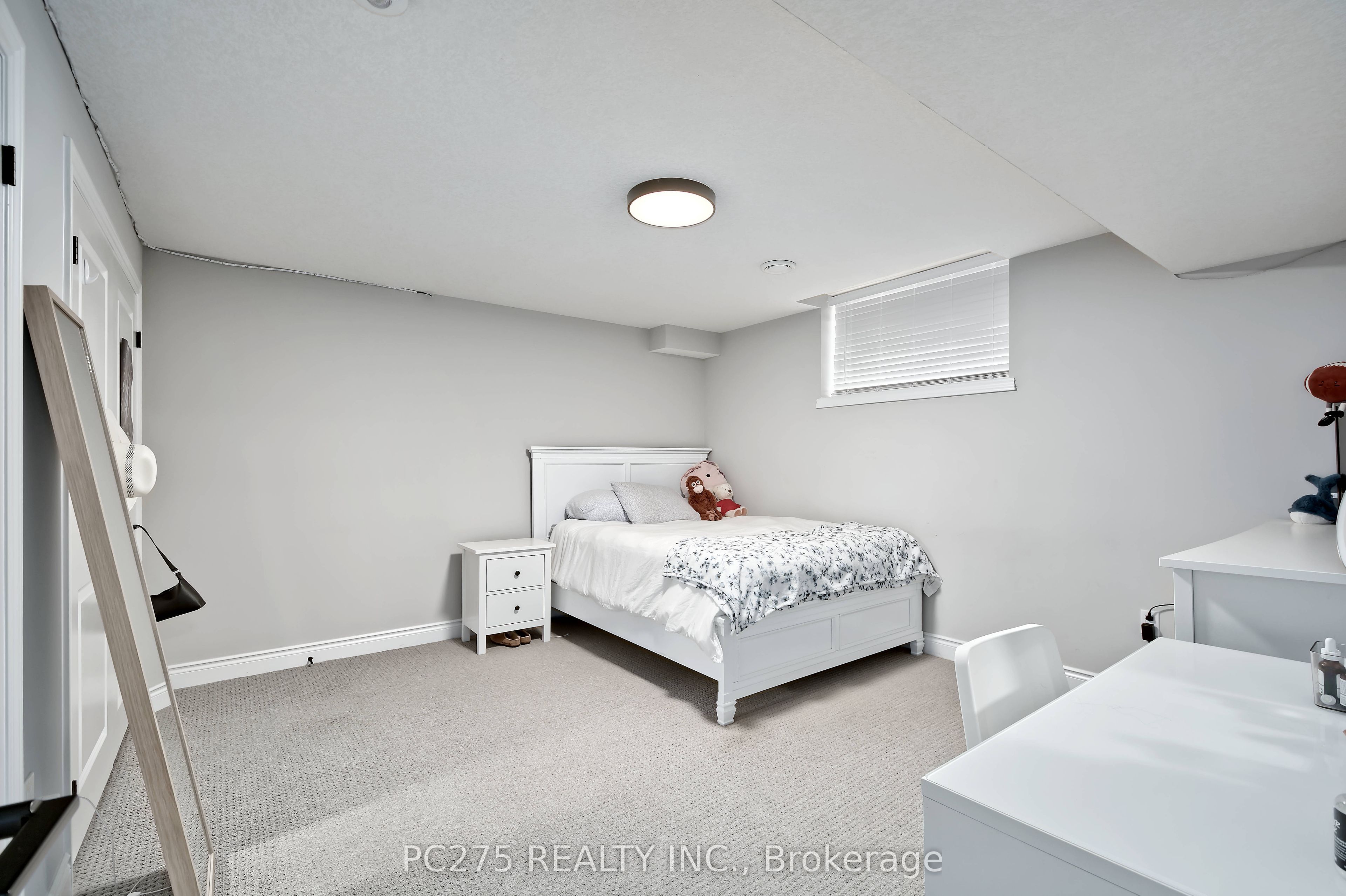 2022 Upperpoint Boulevard 10 Property Photo 31