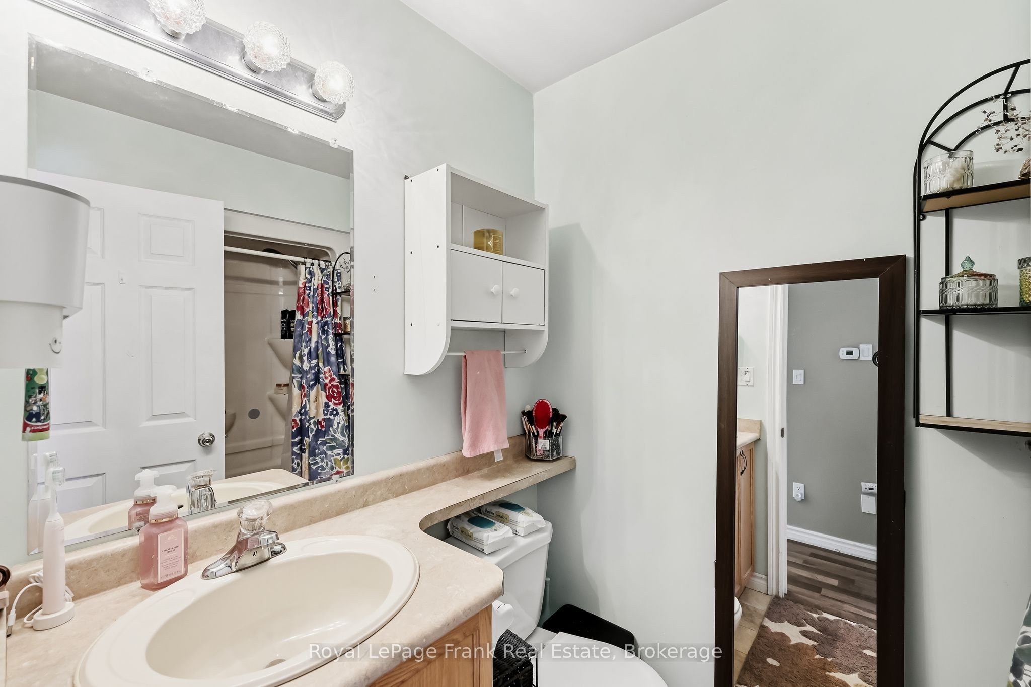 9 Durham Street W Property Photo 19