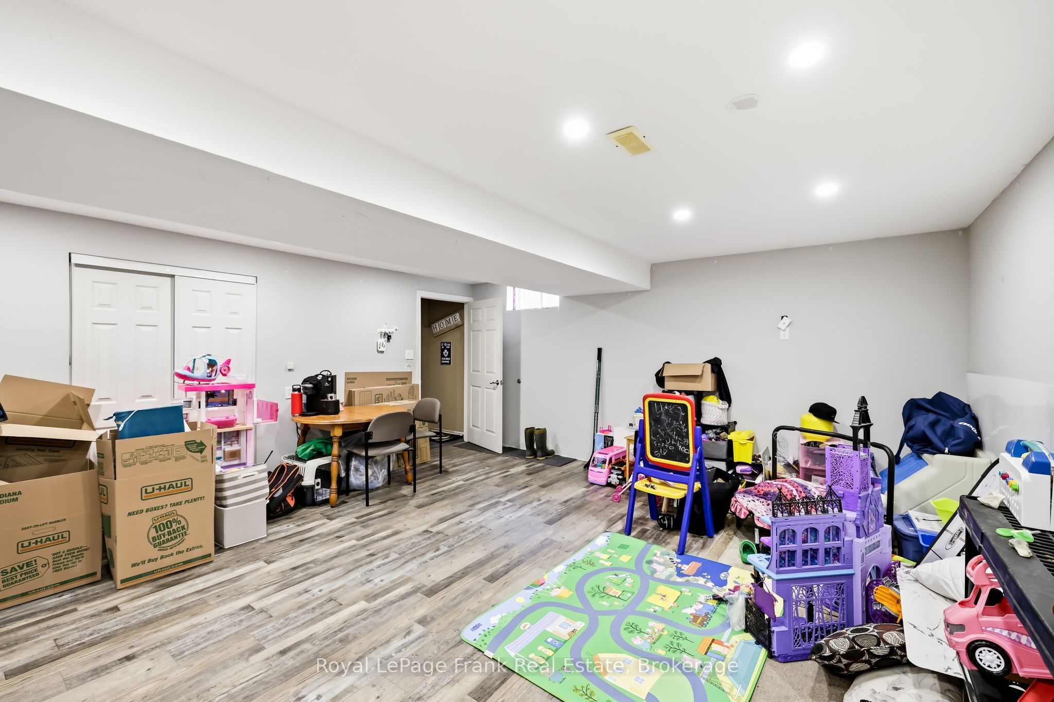 9 Durham Street W Property Photo 21