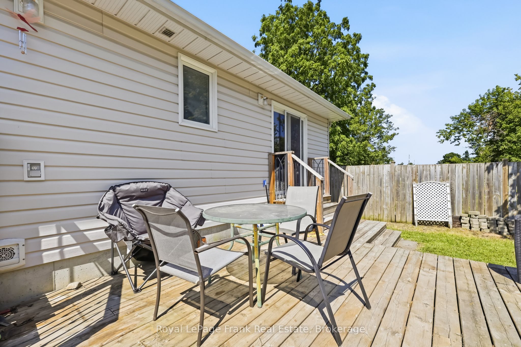 9 Durham Street W Property Photo 26