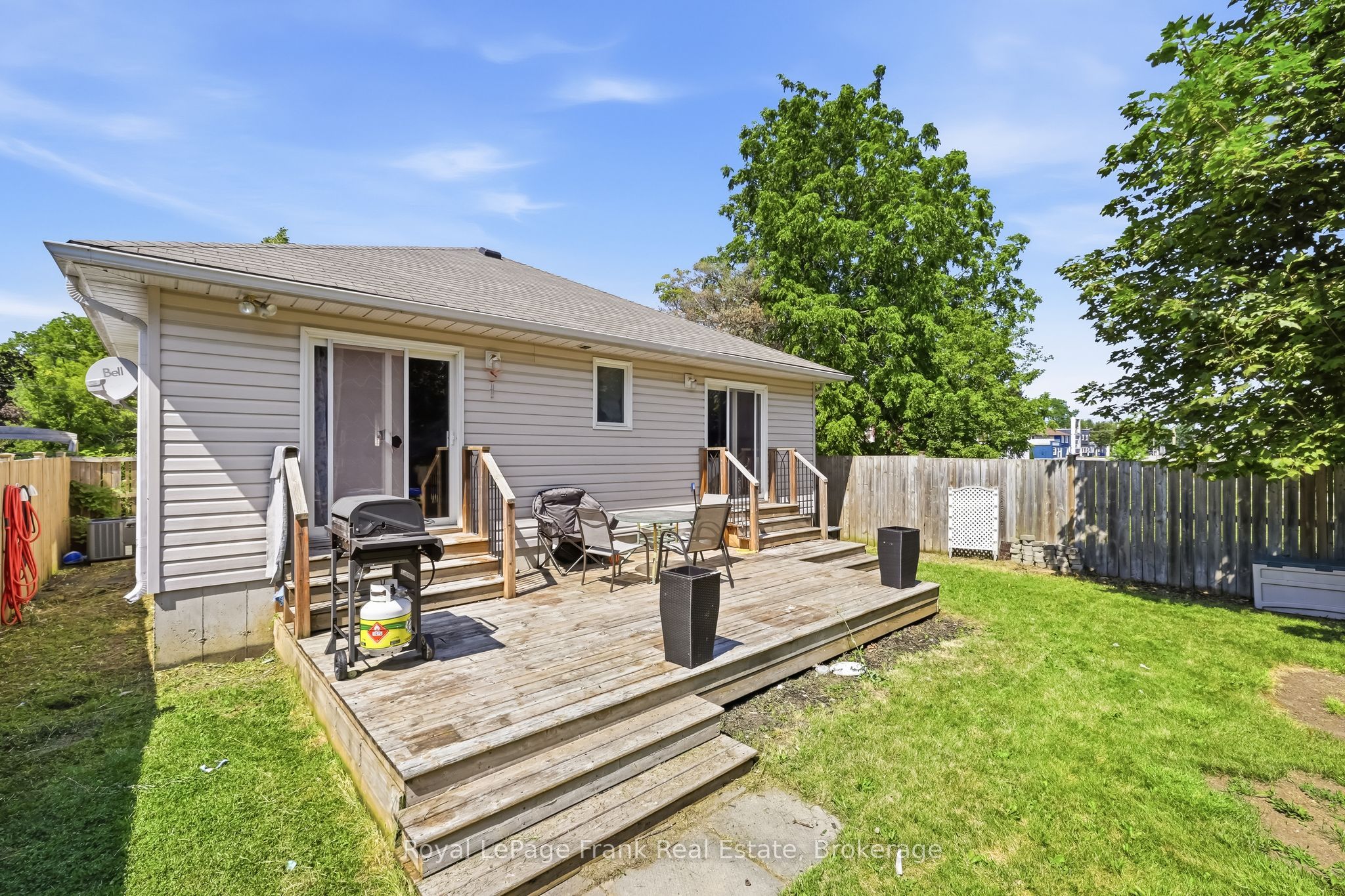 9 Durham Street W Property Photo 27