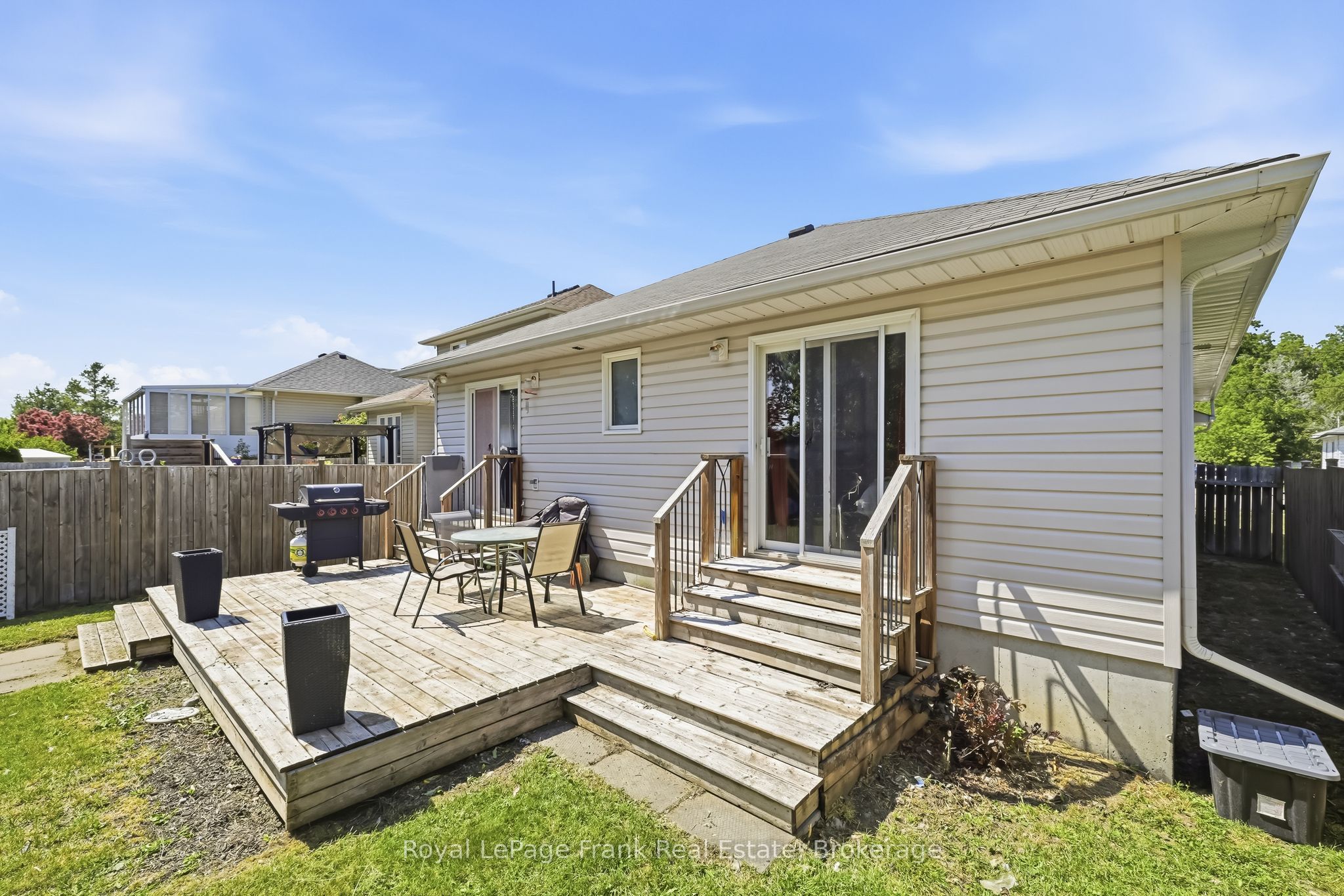 9 Durham Street W Property Photo 29