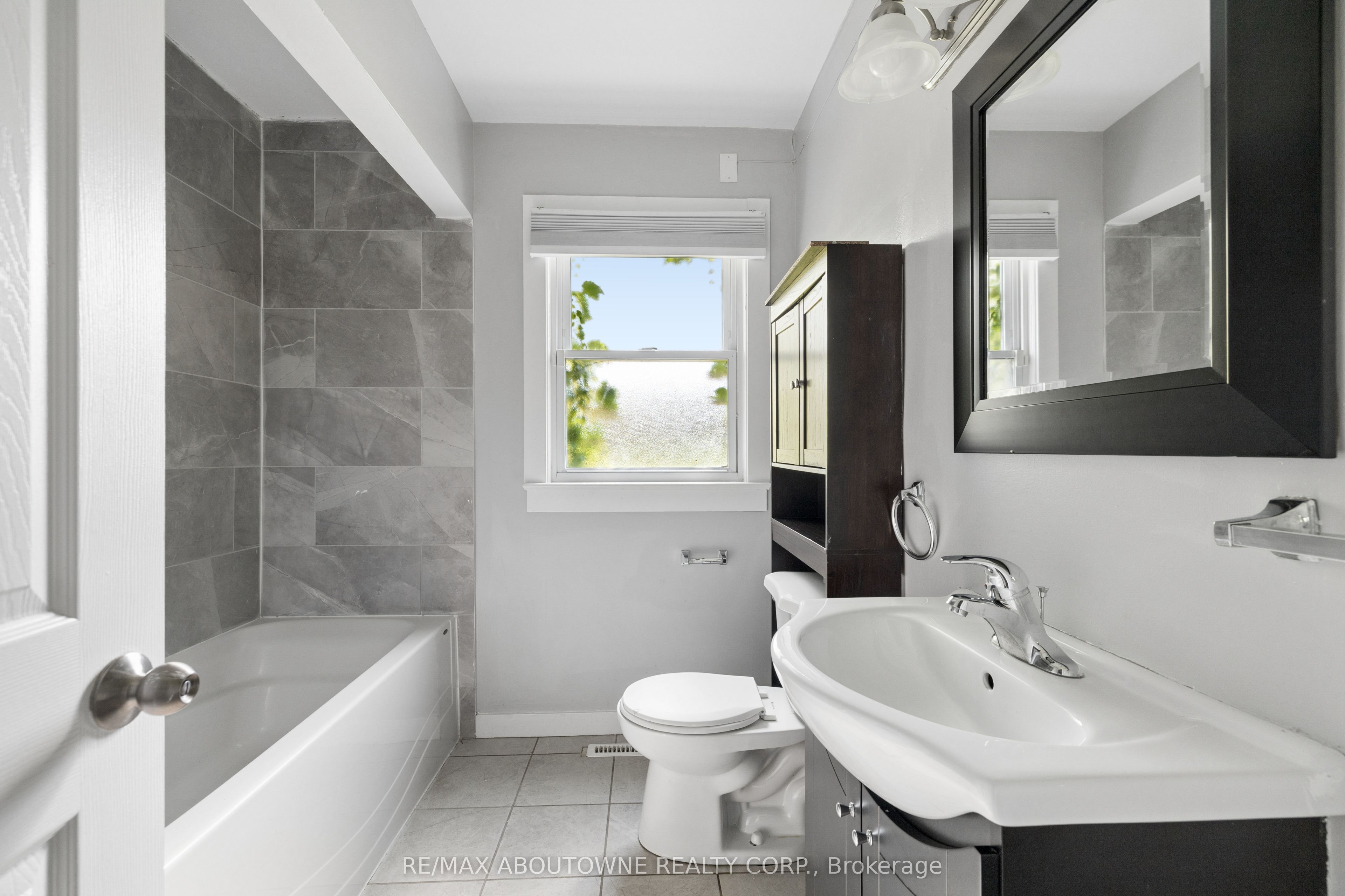 92 Lake Street Property Photo 26