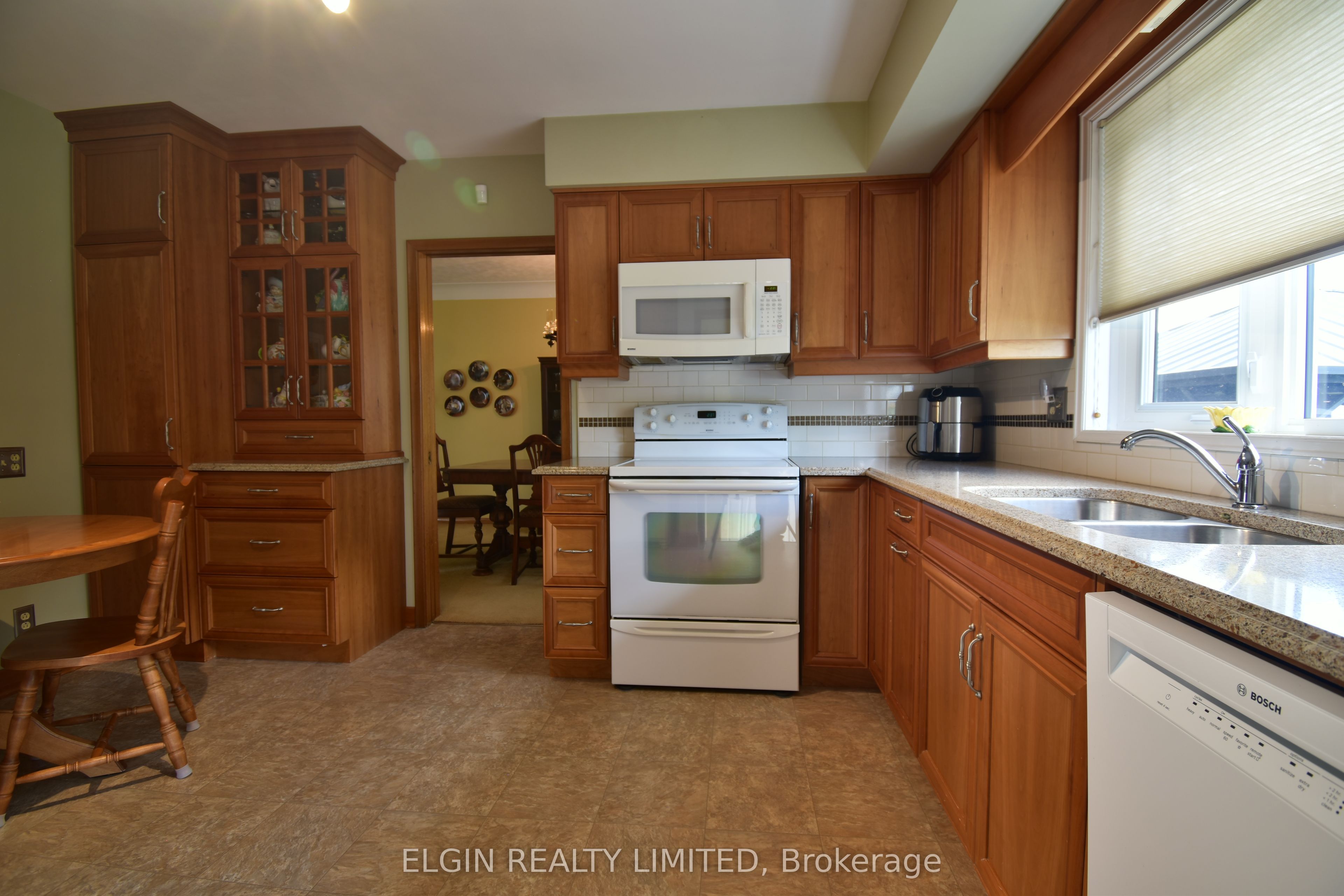 18 Pullen Avenue Property Photo 4