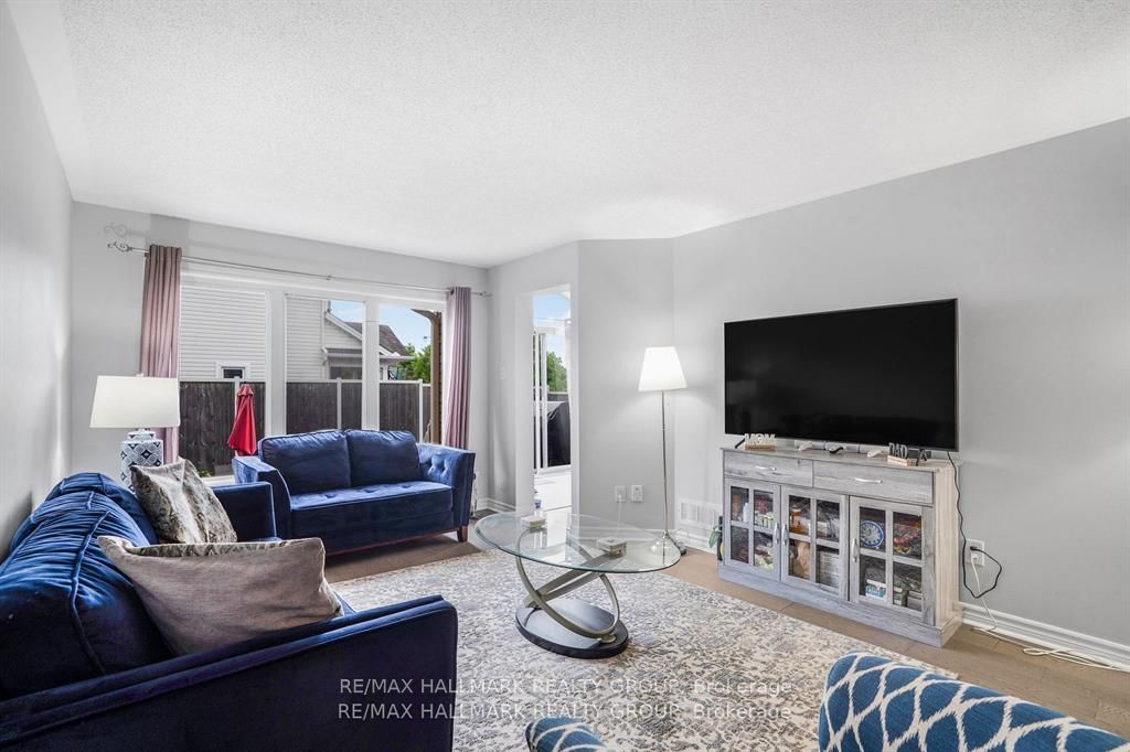 100 Lerta Way Property Photo 9