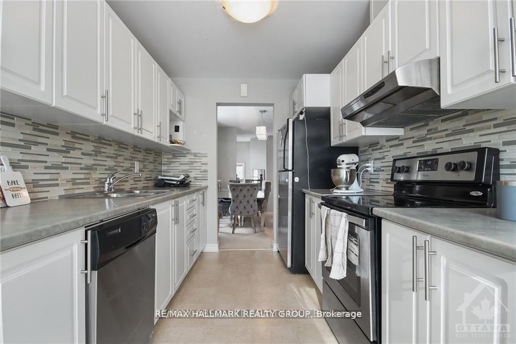 100 Lerta Way Property Photo 17