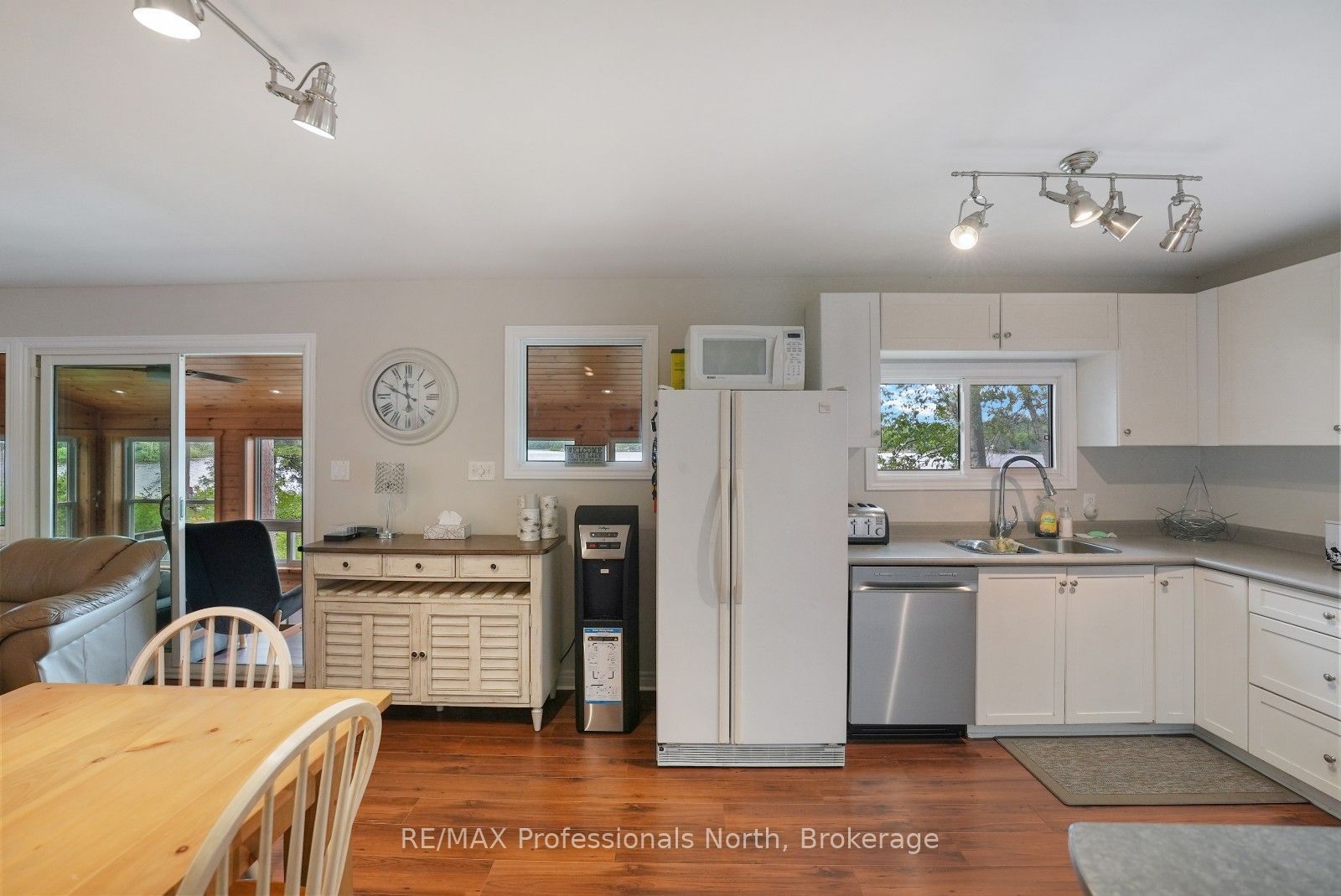 1053 Cheerful Lane Property Photo 18
