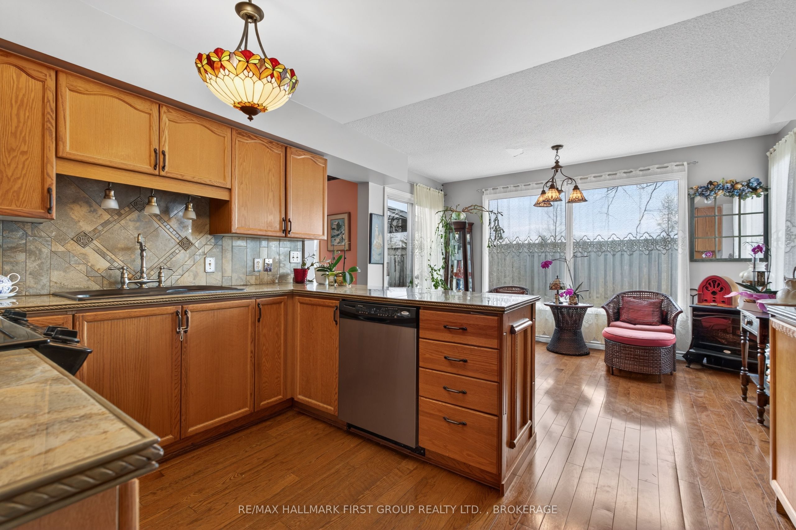 1130 Caitlin Crescent Property Photo 15