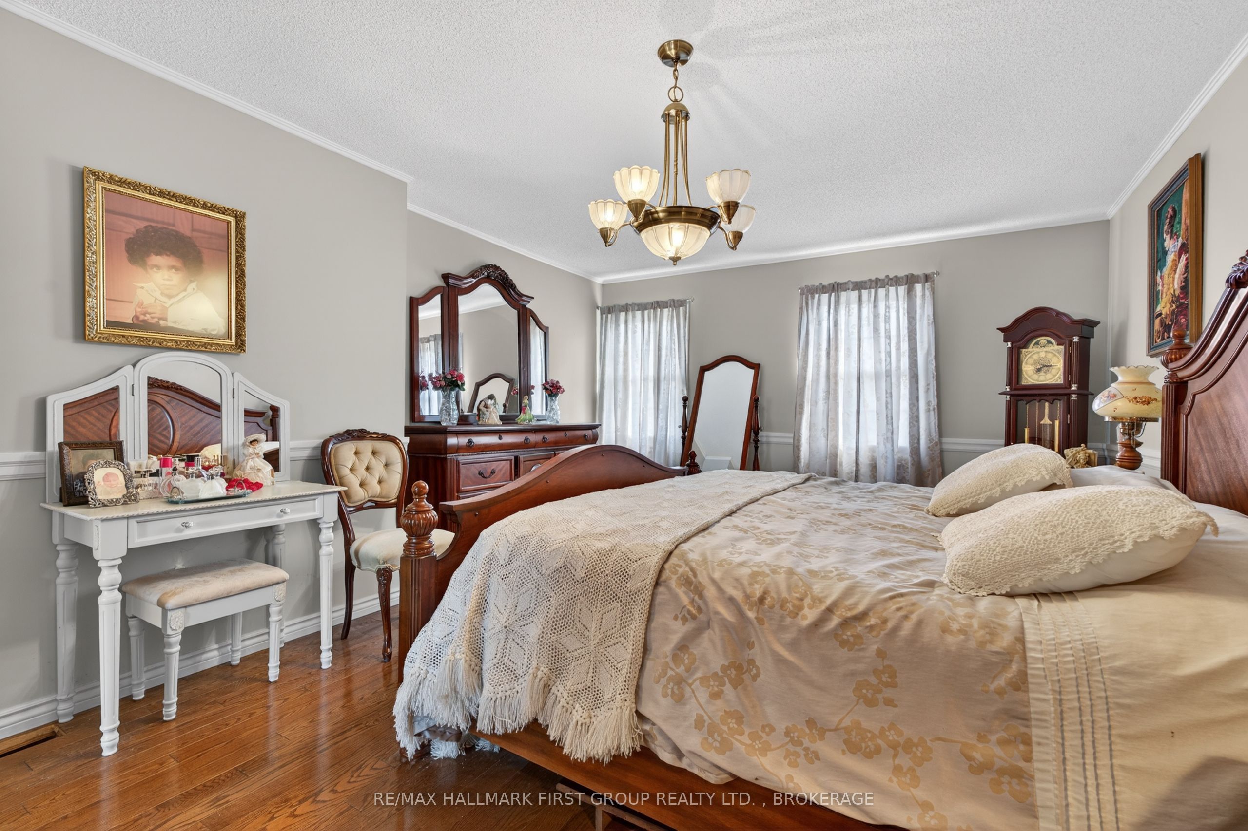1130 Caitlin Crescent Property Photo 17