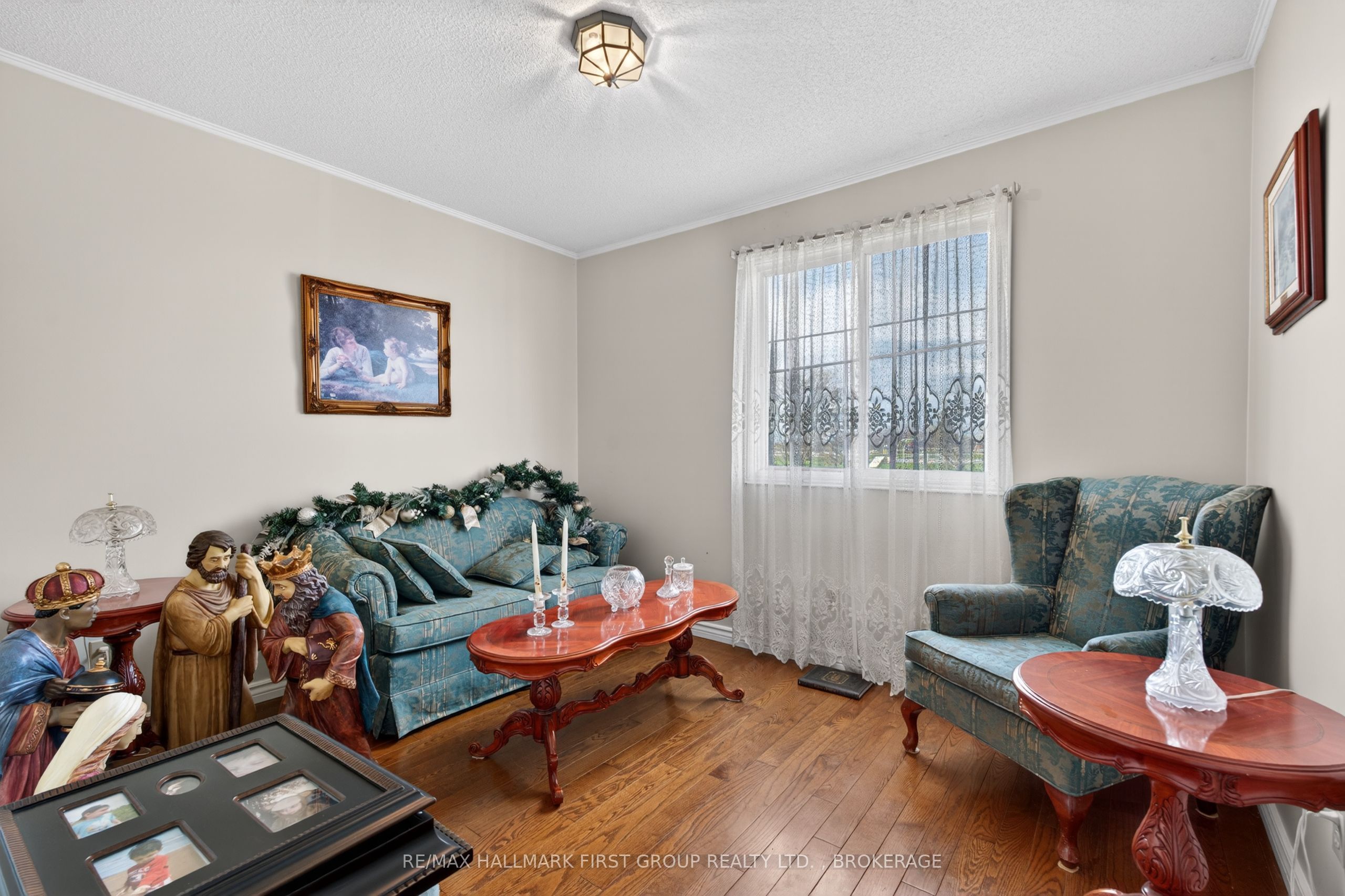 1130 Caitlin Crescent Property Photo 24