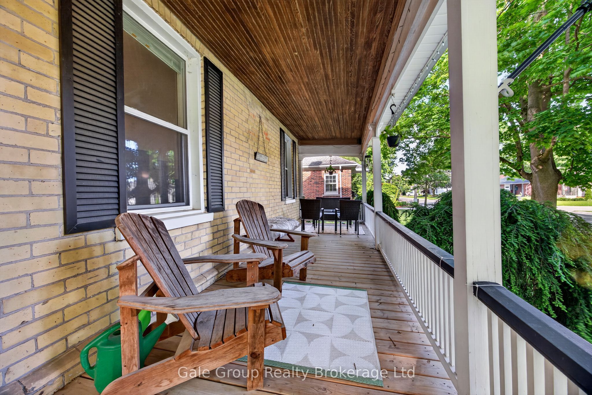 445 Vincent Street Property Photo 6